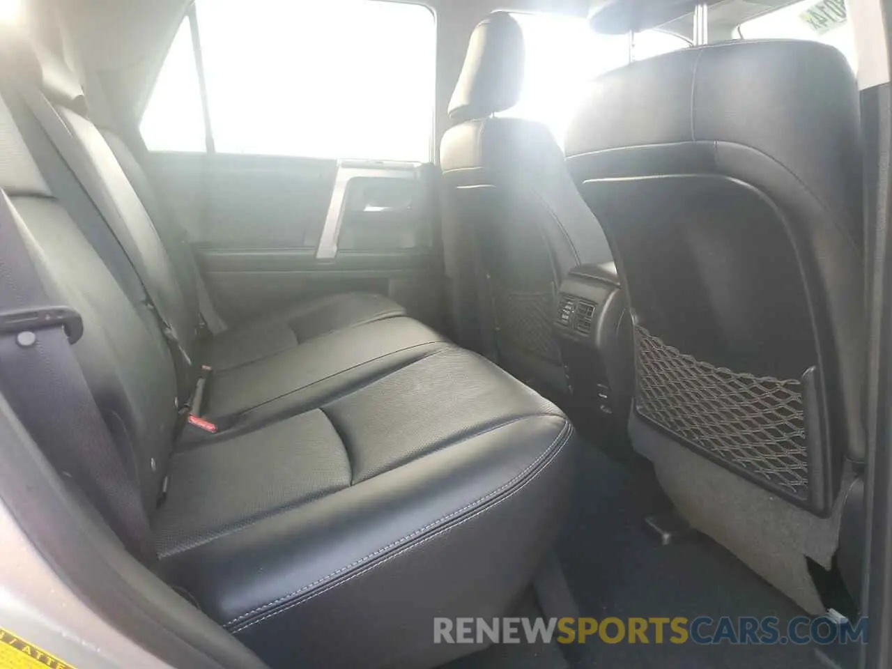 11 Photograph of a damaged car JTEZU5JR7K5204236 TOYOTA 4RUNNER 2019