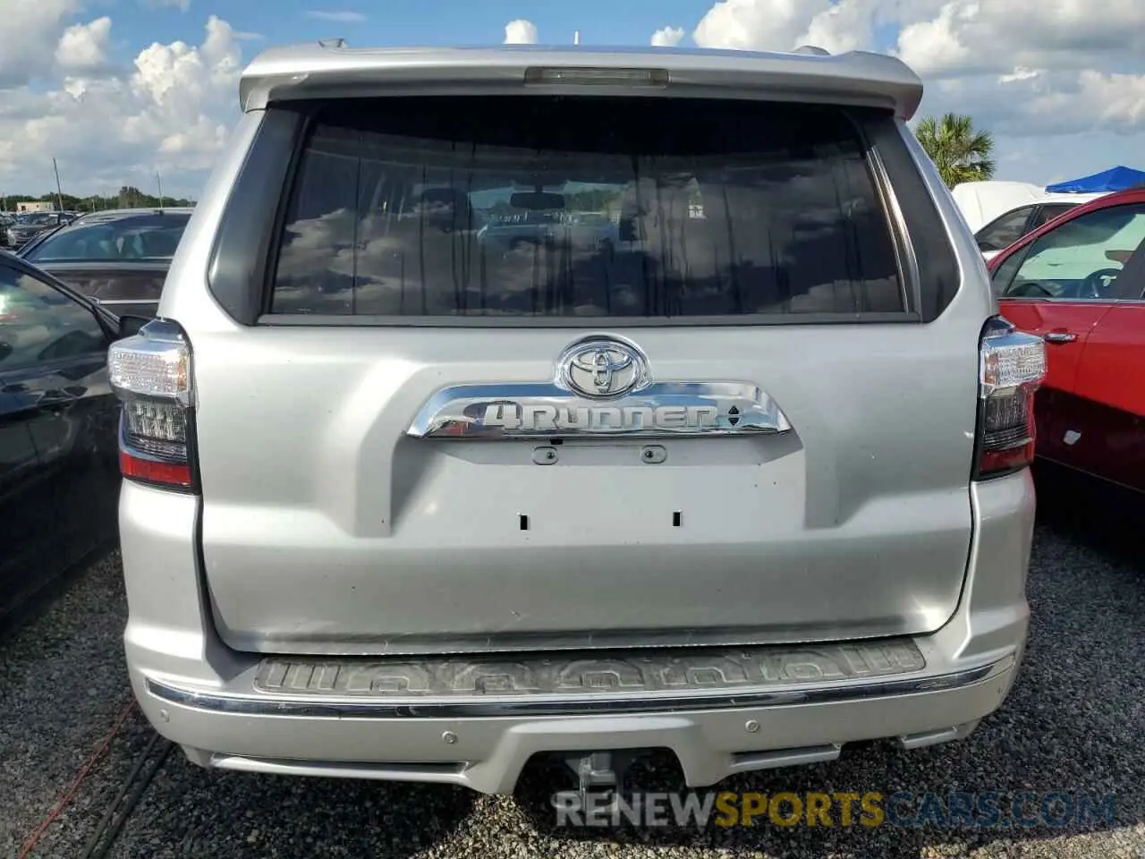 6 Photograph of a damaged car JTEZU5JR7K5204236 TOYOTA 4RUNNER 2019