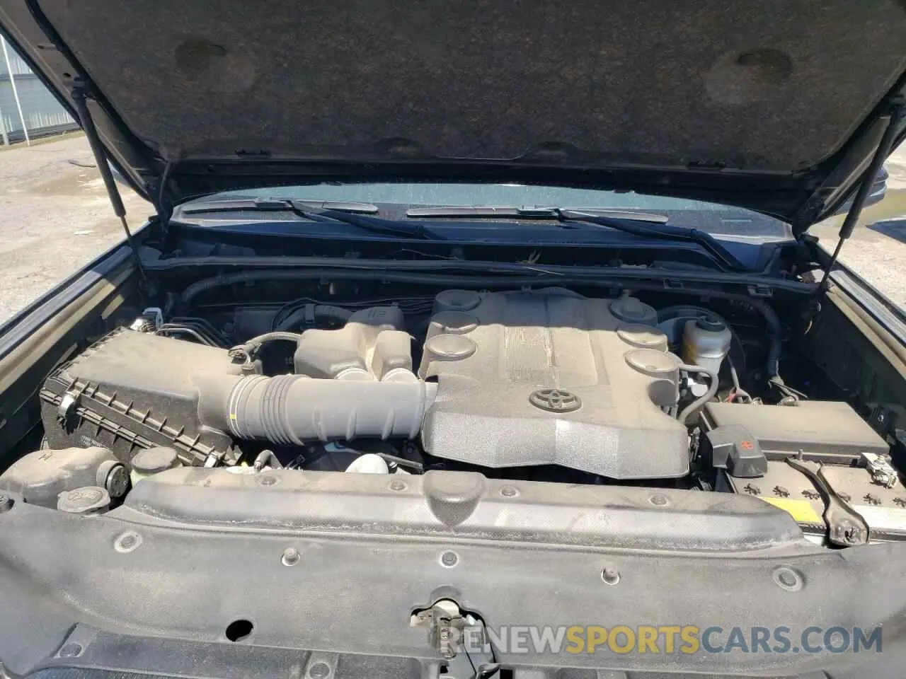 12 Photograph of a damaged car JTEZU5JR7K5206939 TOYOTA 4RUNNER 2019