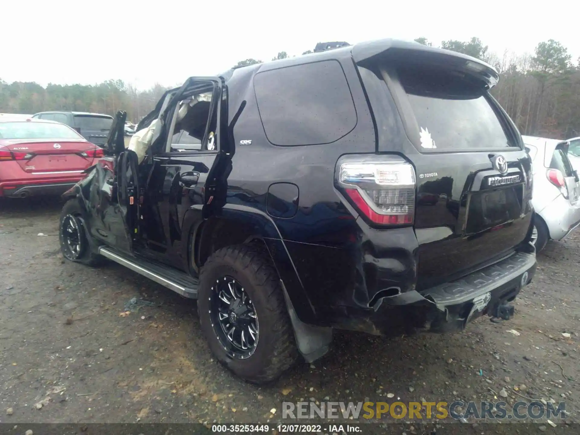 3 Photograph of a damaged car JTEZU5JR7K5209565 TOYOTA 4RUNNER 2019