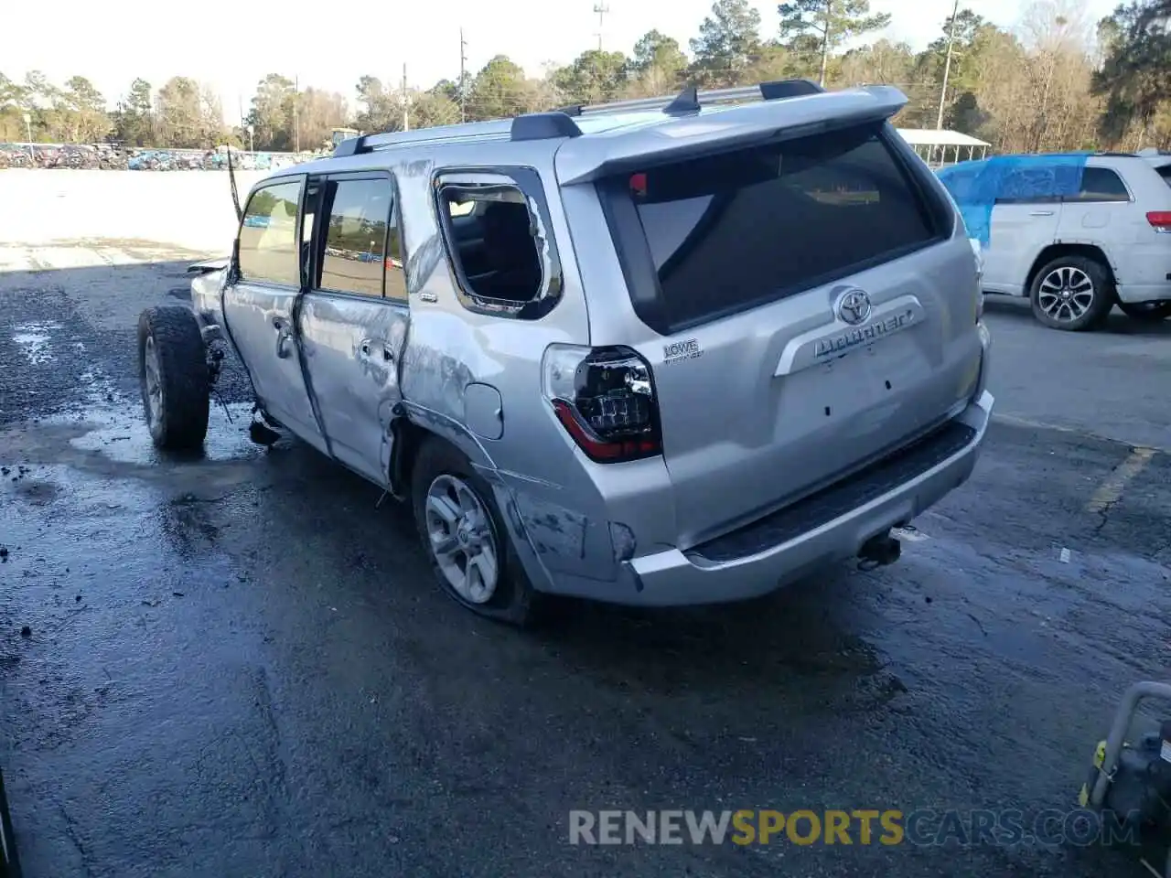 3 Photograph of a damaged car JTEZU5JR7K5210201 TOYOTA 4RUNNER 2019