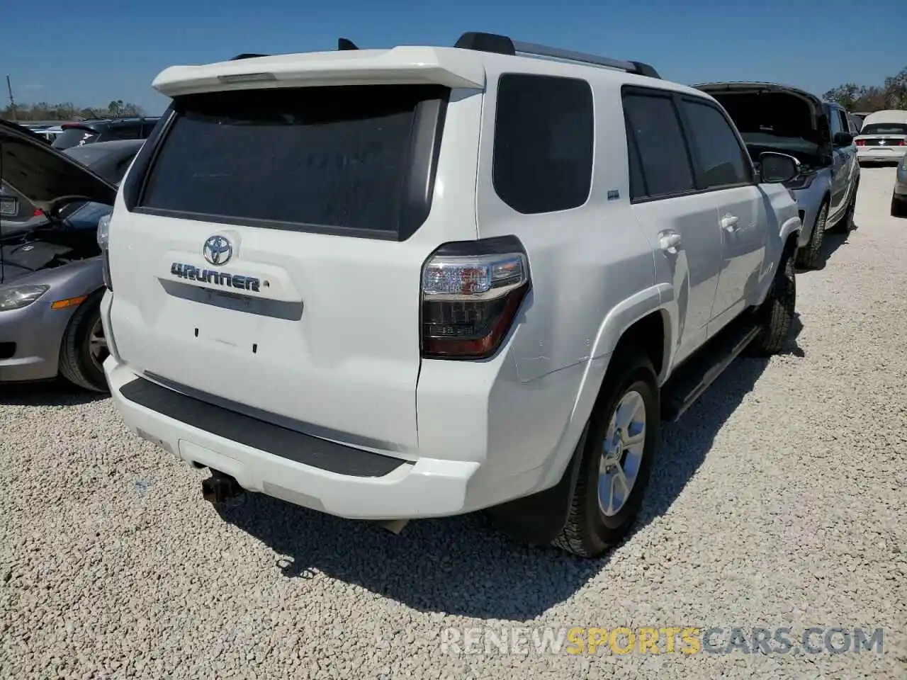 4 Photograph of a damaged car JTEZU5JR7K5212000 TOYOTA 4RUNNER 2019