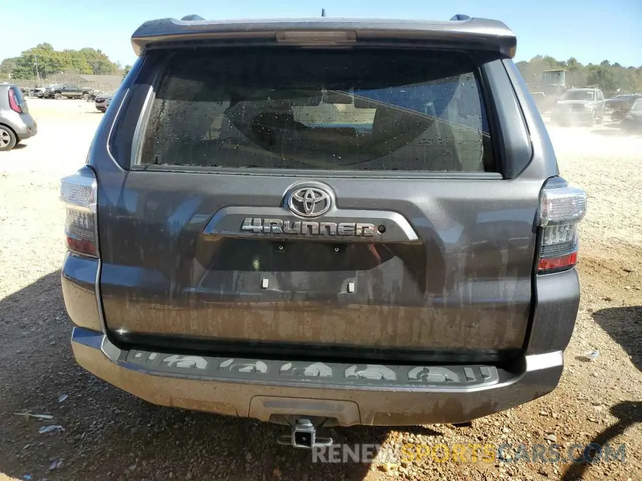 6 Photograph of a damaged car JTEZU5JR7K5212031 TOYOTA 4RUNNER 2019