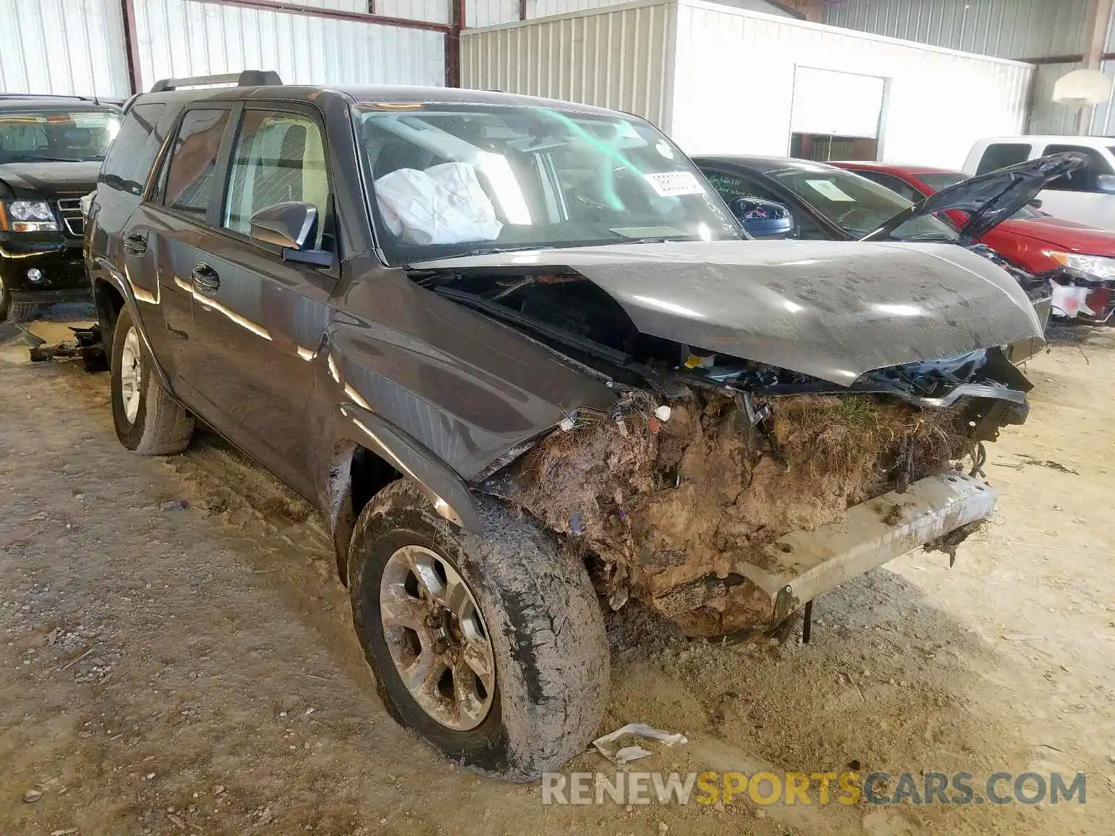 1 Photograph of a damaged car JTEZU5JR8K5192338 TOYOTA 4RUNNER 2019