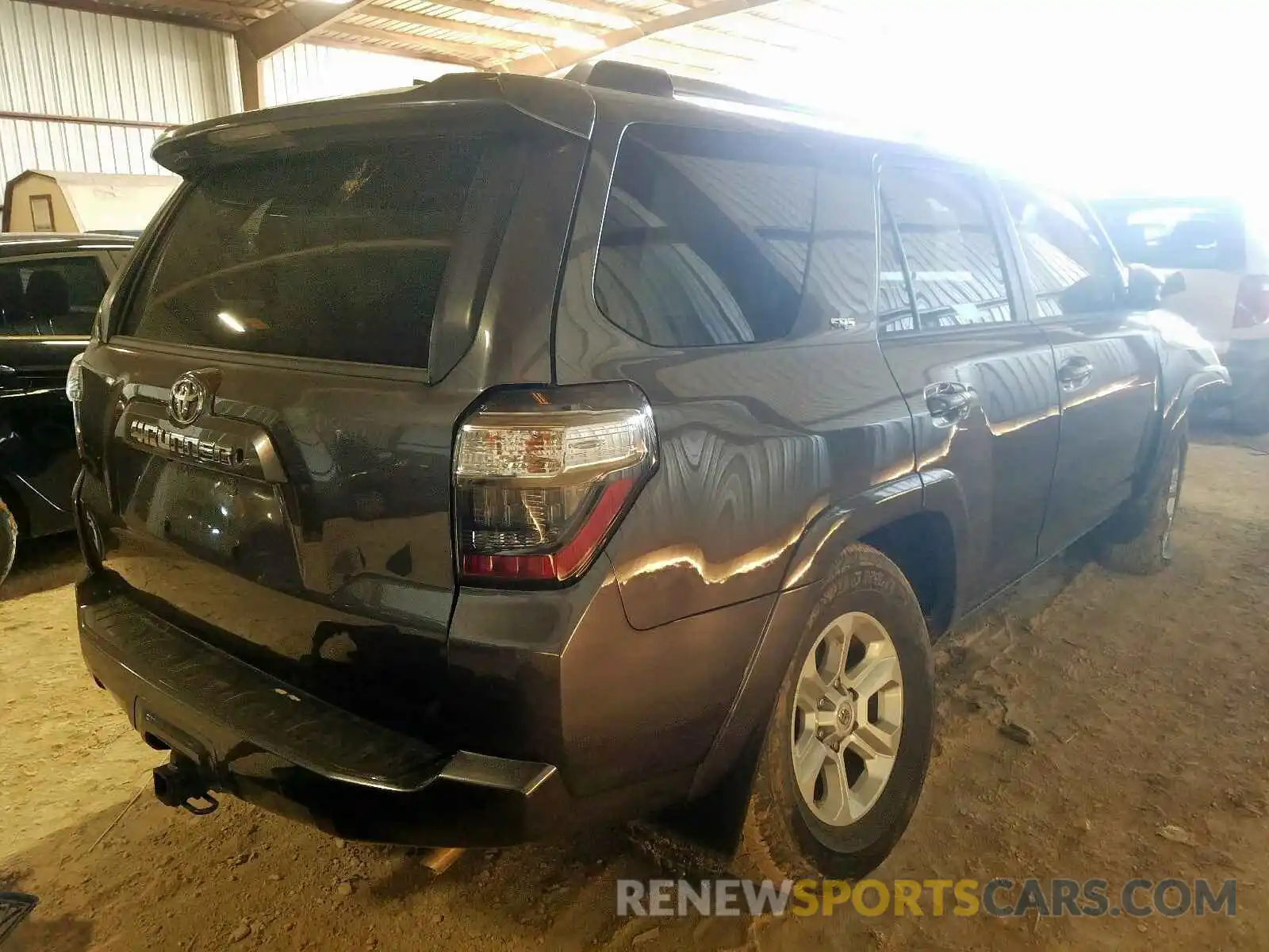 4 Photograph of a damaged car JTEZU5JR8K5192338 TOYOTA 4RUNNER 2019