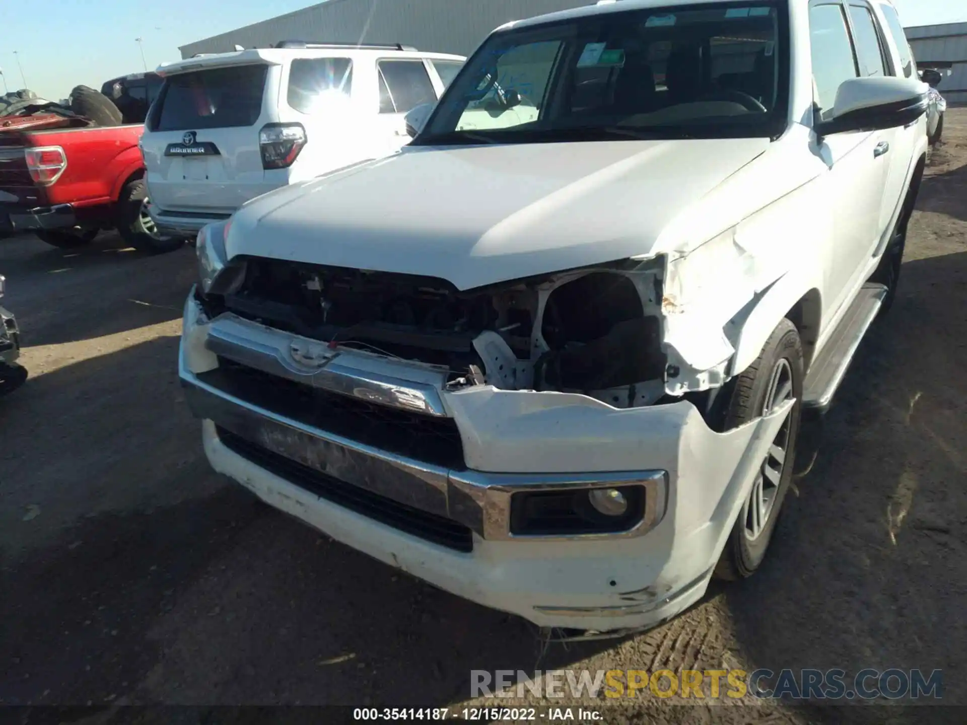 6 Photograph of a damaged car JTEZU5JR8K5198642 TOYOTA 4RUNNER 2019