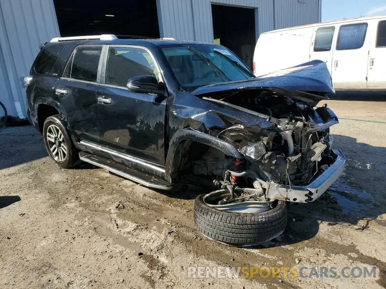 4 Photograph of a damaged car JTEZU5JR8K5199130 TOYOTA 4RUNNER 2019