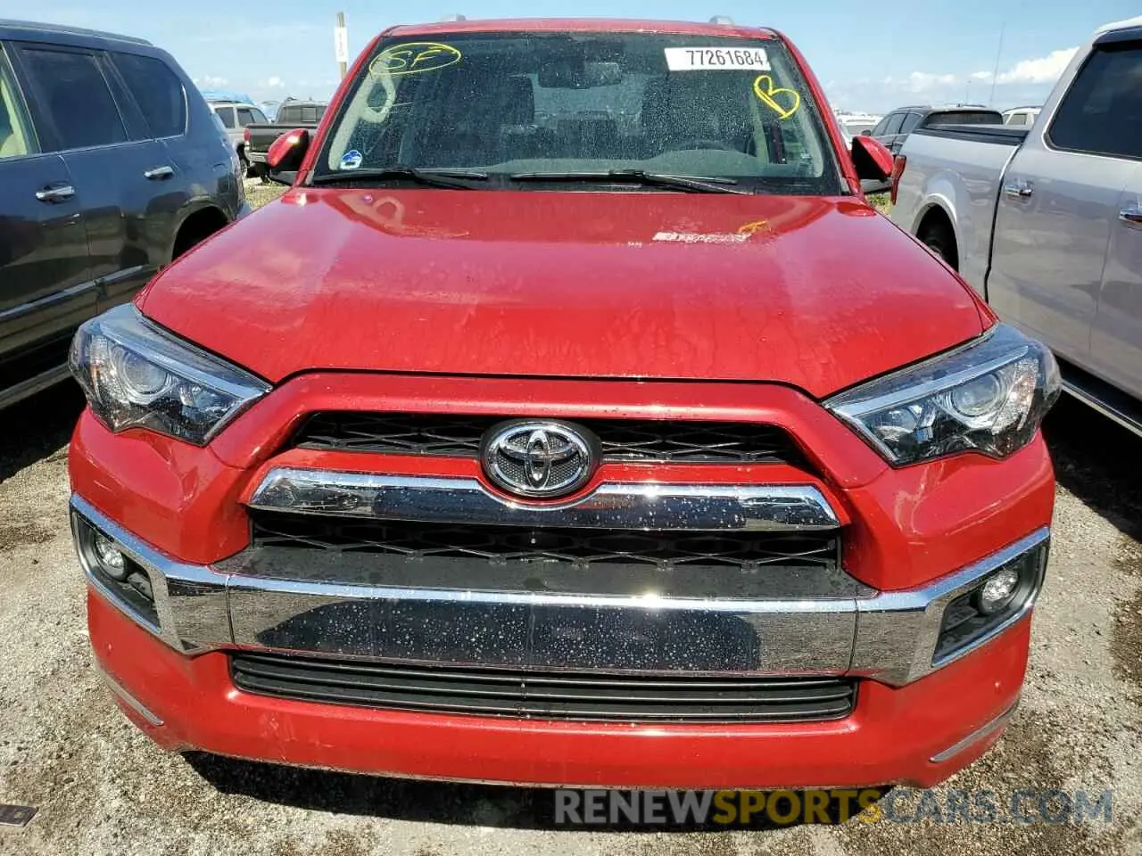 5 Photograph of a damaged car JTEZU5JR8K5211843 TOYOTA 4RUNNER 2019