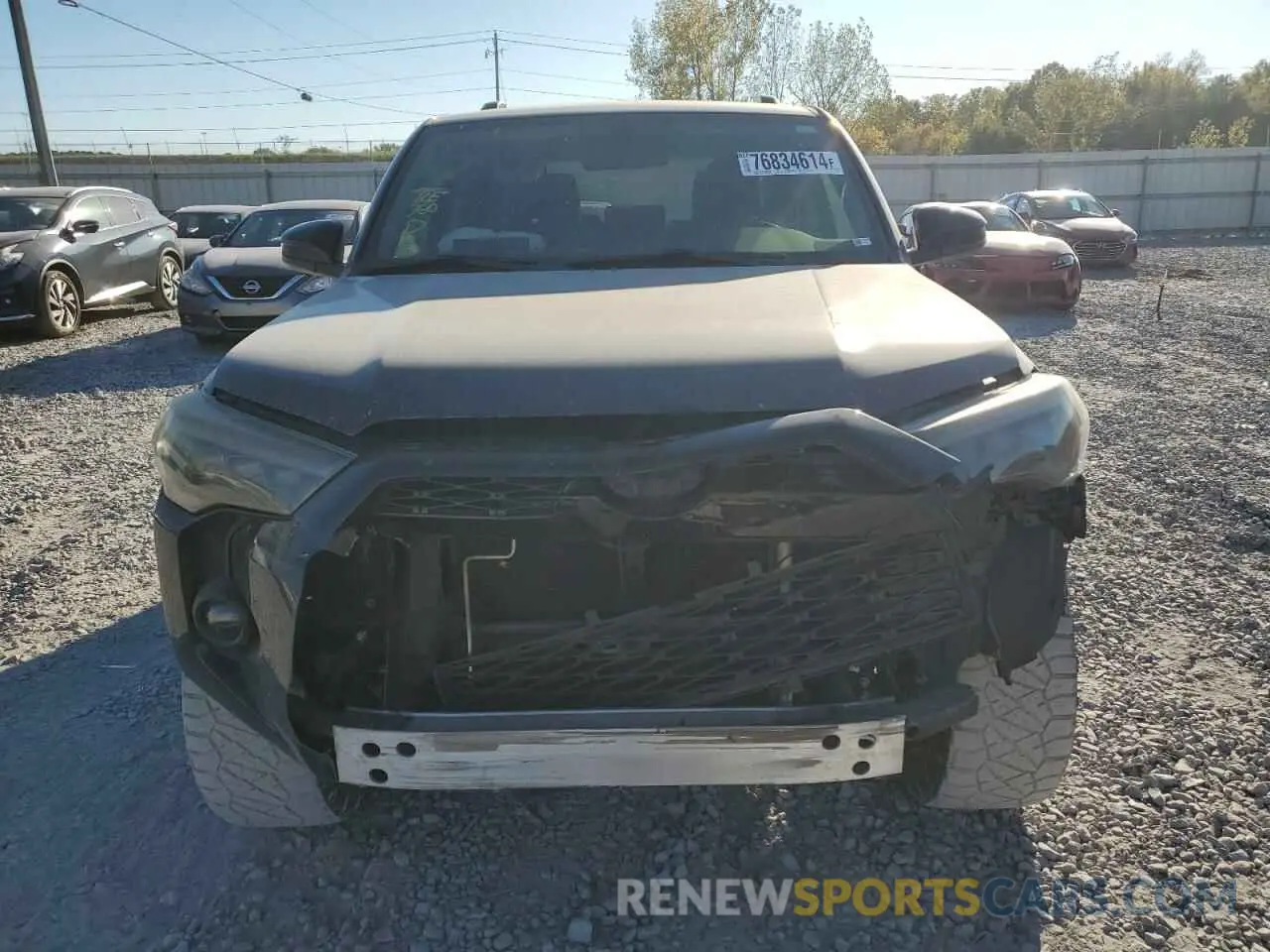 5 Photograph of a damaged car JTEZU5JR9K5200771 TOYOTA 4RUNNER 2019