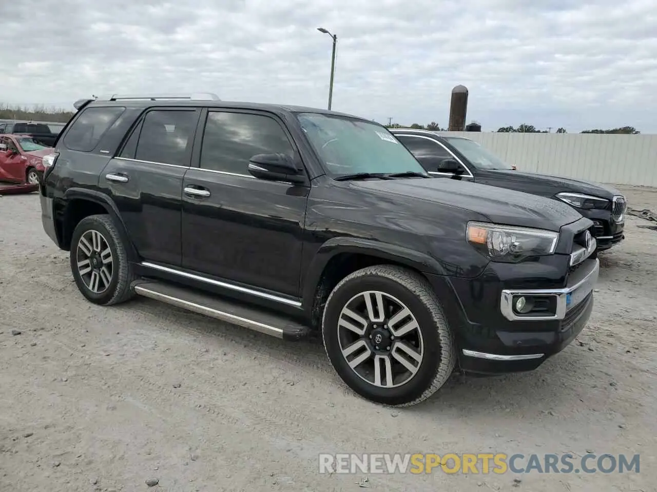 4 Photograph of a damaged car JTEZU5JR9K5202620 TOYOTA 4RUNNER 2019