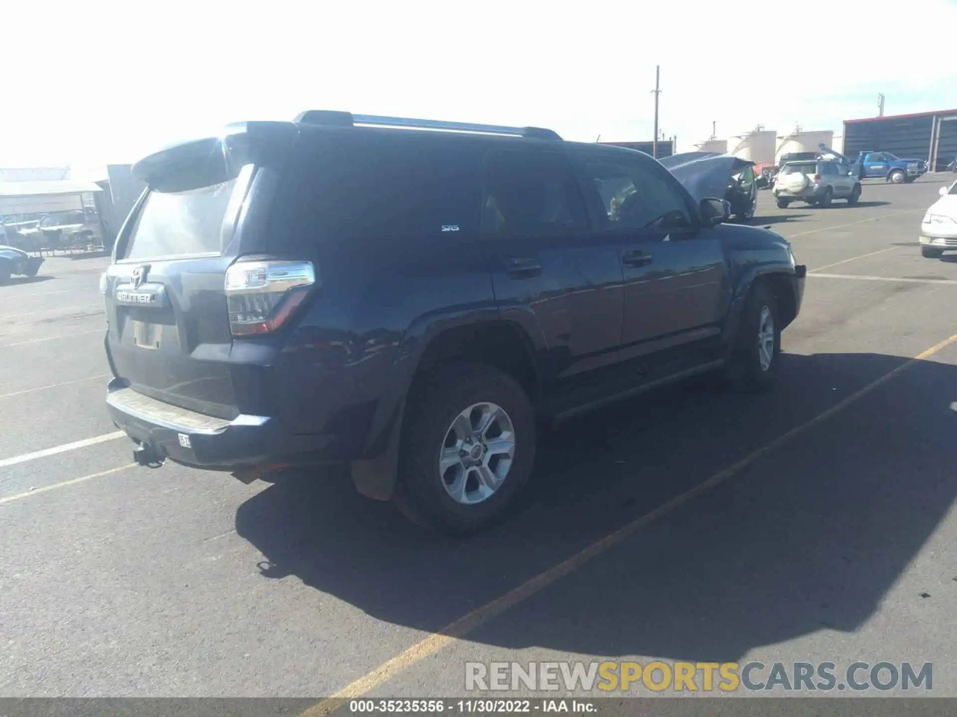 4 Photograph of a damaged car JTEZU5JR9K5208885 TOYOTA 4RUNNER 2019