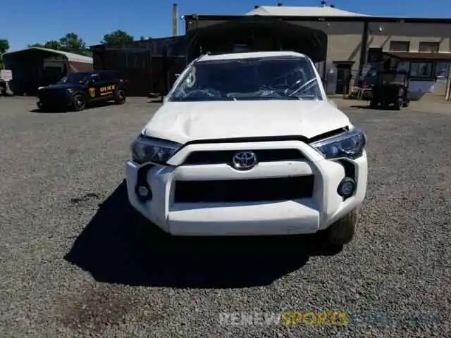 10 Photograph of a damaged car JTEZU5JR9K5209261 TOYOTA 4RUNNER 2019