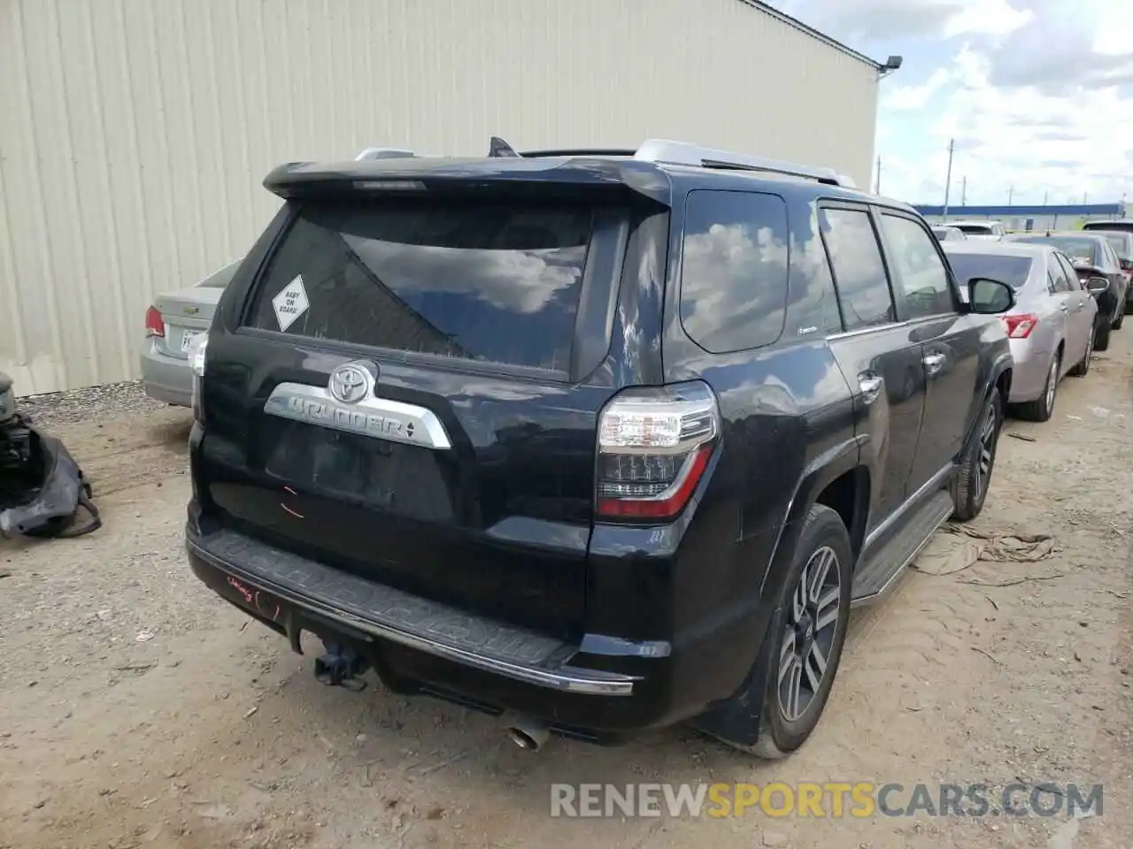 4 Photograph of a damaged car JTEZU5JR9K5212483 TOYOTA 4RUNNER 2019