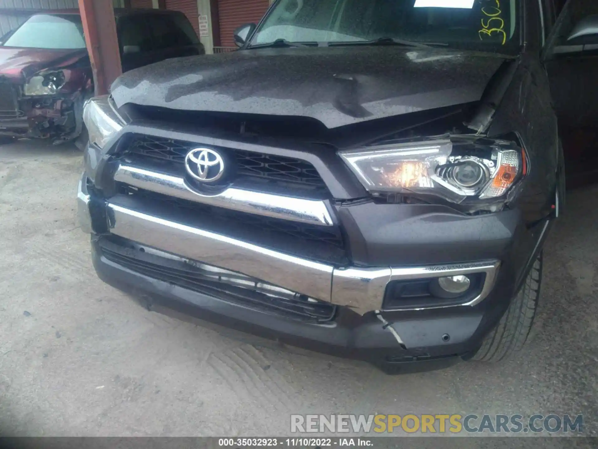 6 Photograph of a damaged car JTEZU5JRXK5192583 TOYOTA 4RUNNER 2019