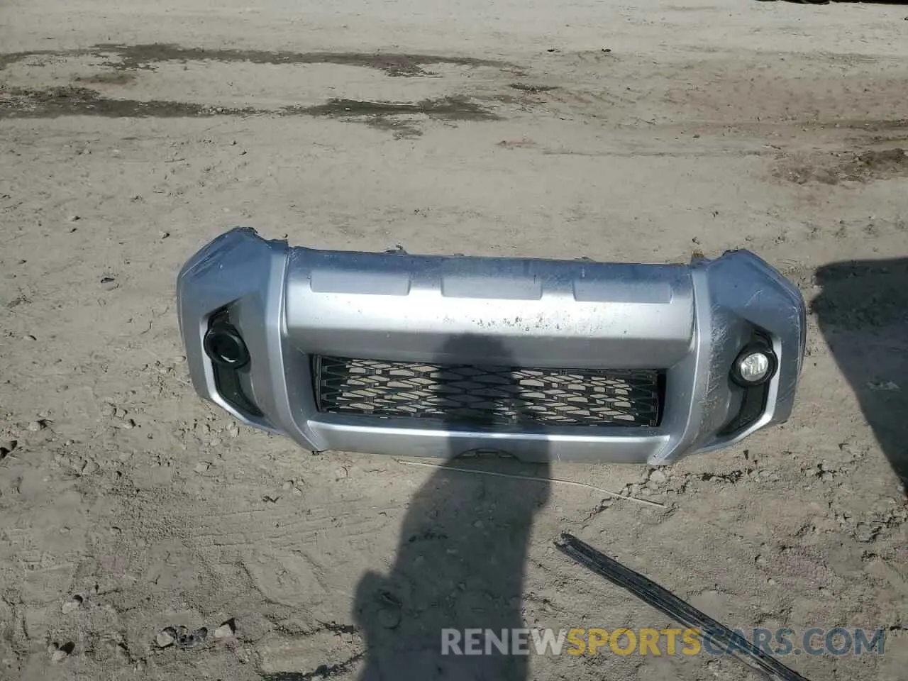 12 Photograph of a damaged car JTEZU5JRXK5200794 TOYOTA 4RUNNER 2019