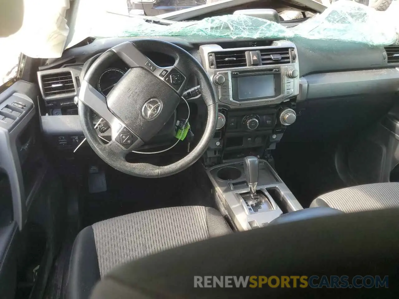 8 Photograph of a damaged car JTEZU5JRXK5200794 TOYOTA 4RUNNER 2019