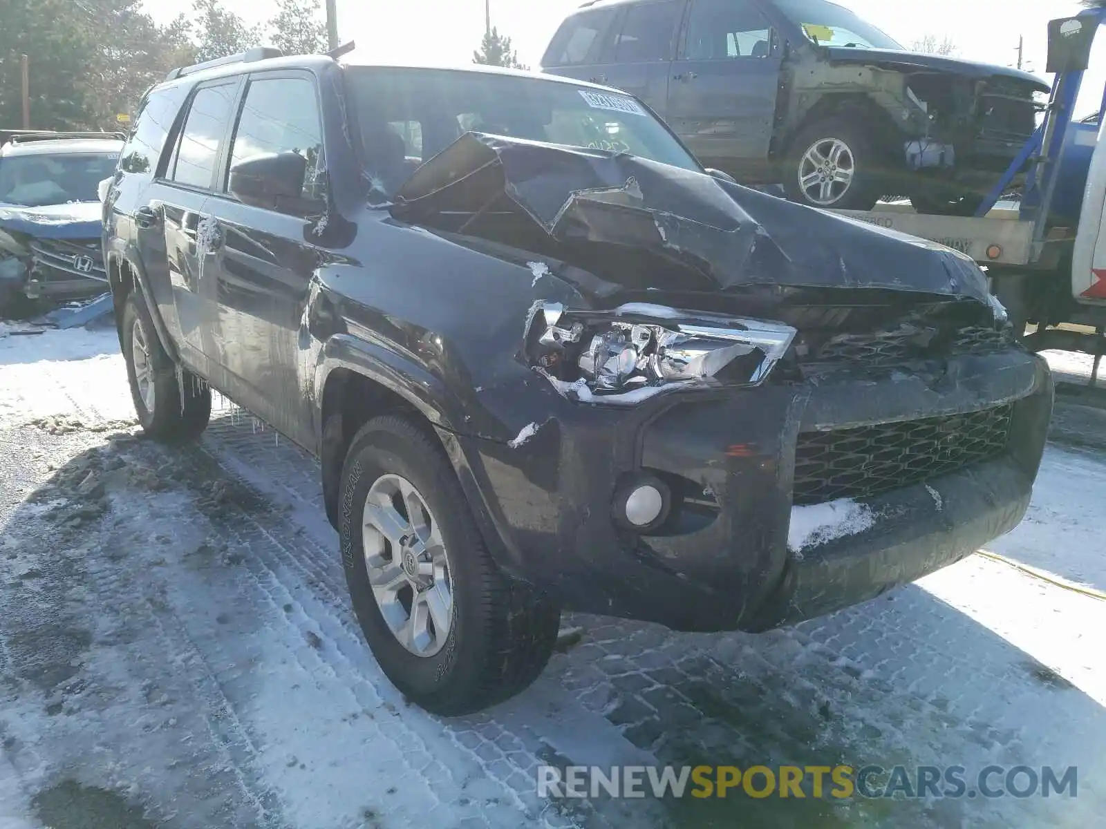 1 Photograph of a damaged car JTEZU5JRXK5202285 TOYOTA 4RUNNER 2019