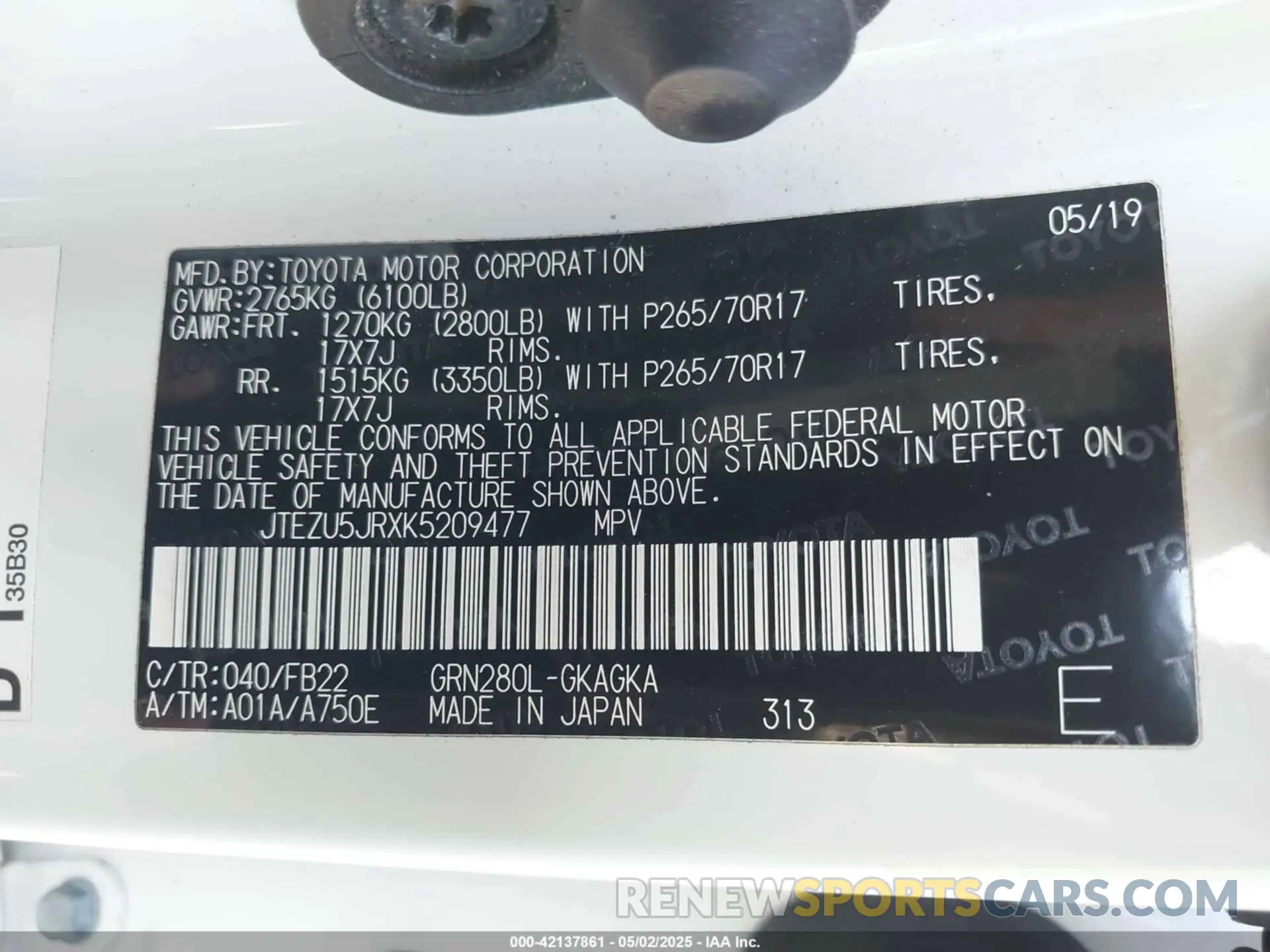 9 Photograph of a damaged car JTEZU5JRXK5209477 TOYOTA 4RUNNER 2019
