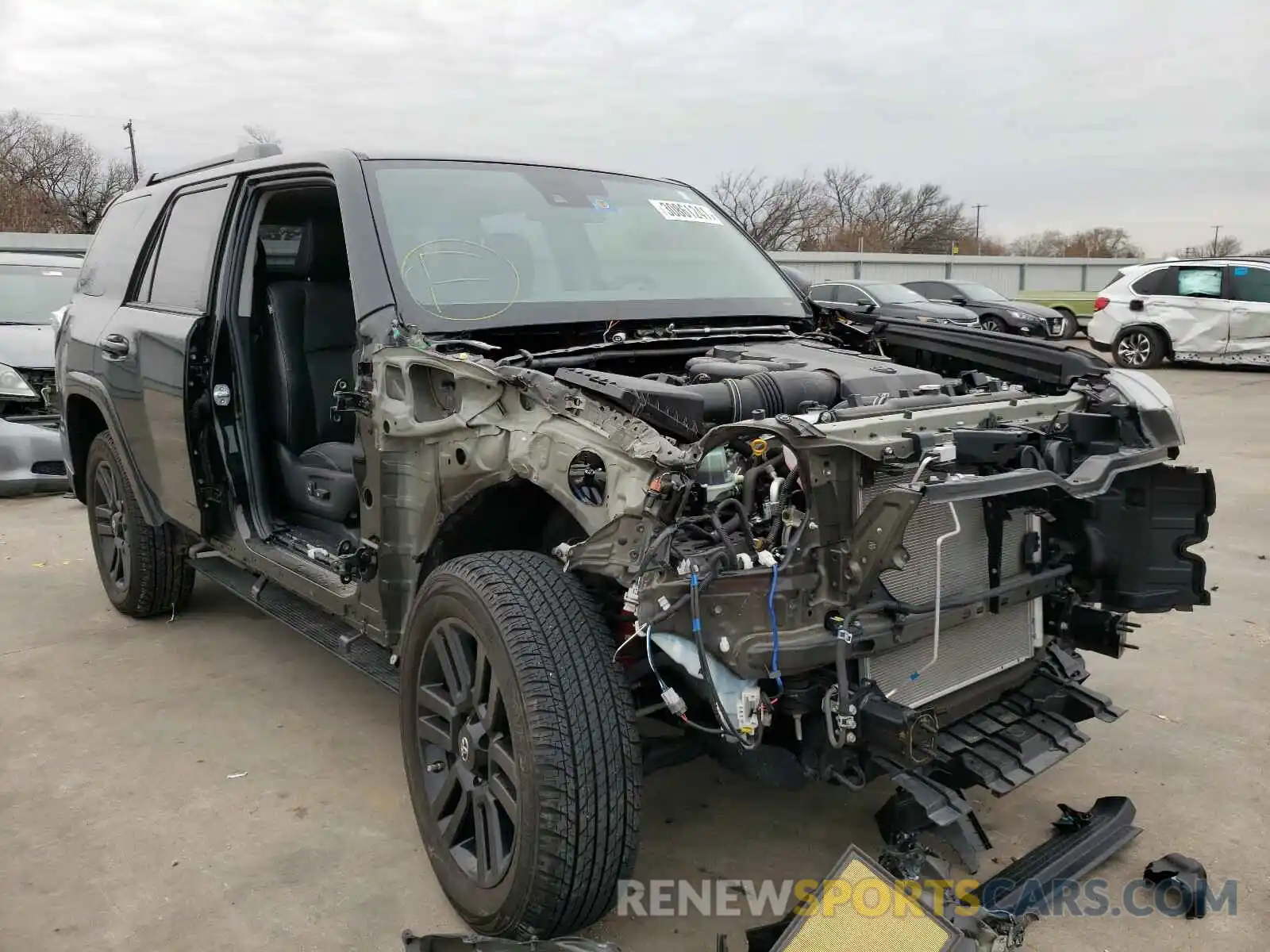 1 Photograph of a damaged car JTEBU5JR0L5743901 TOYOTA 4RUNNER 2020