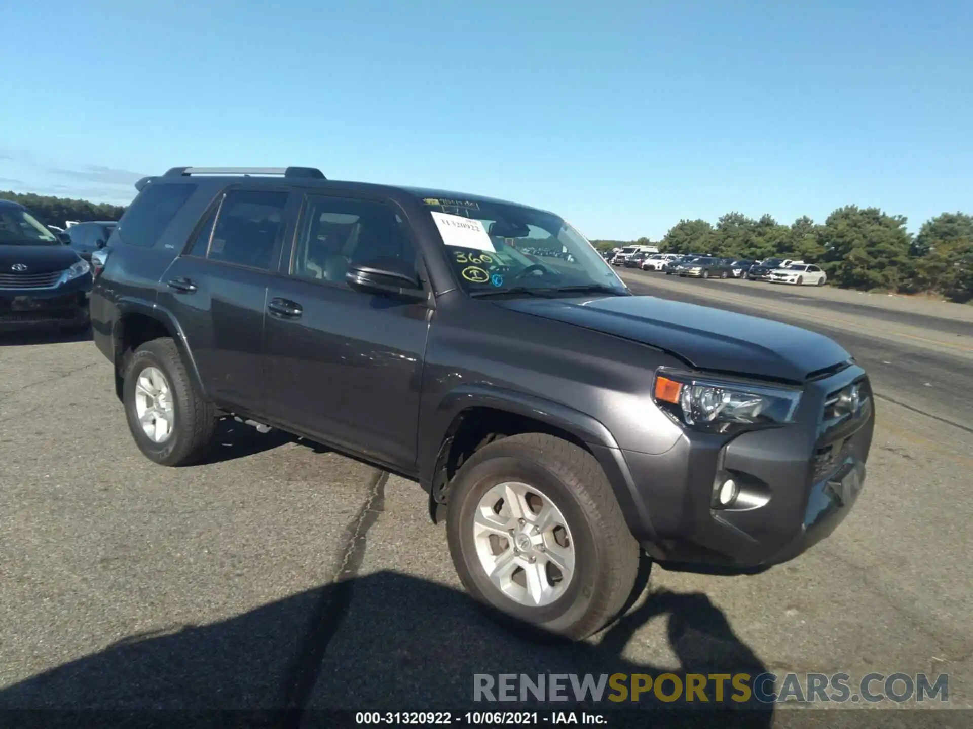 1 Photograph of a damaged car JTEBU5JR0L5745535 TOYOTA 4RUNNER 2020