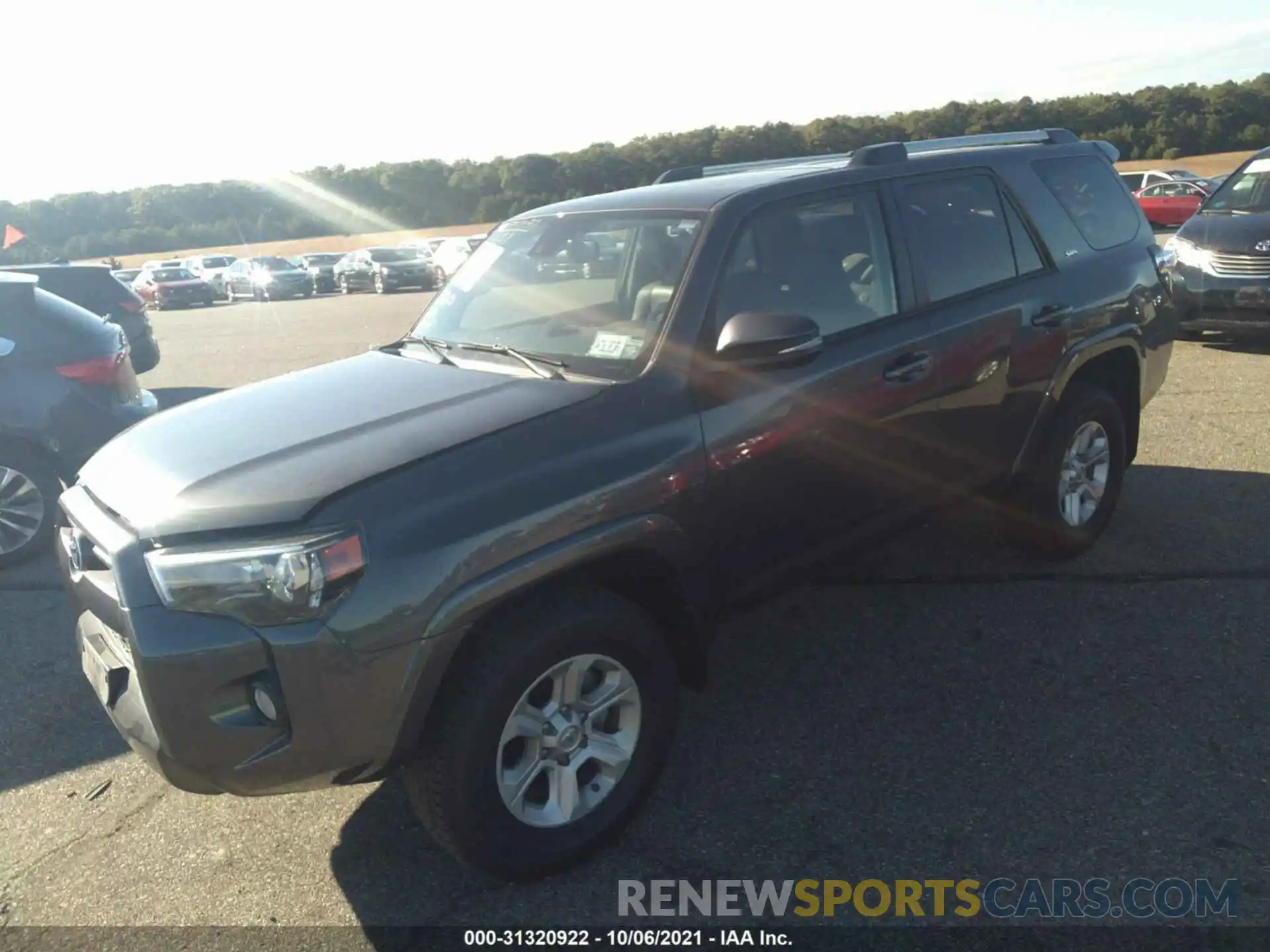 2 Photograph of a damaged car JTEBU5JR0L5745535 TOYOTA 4RUNNER 2020