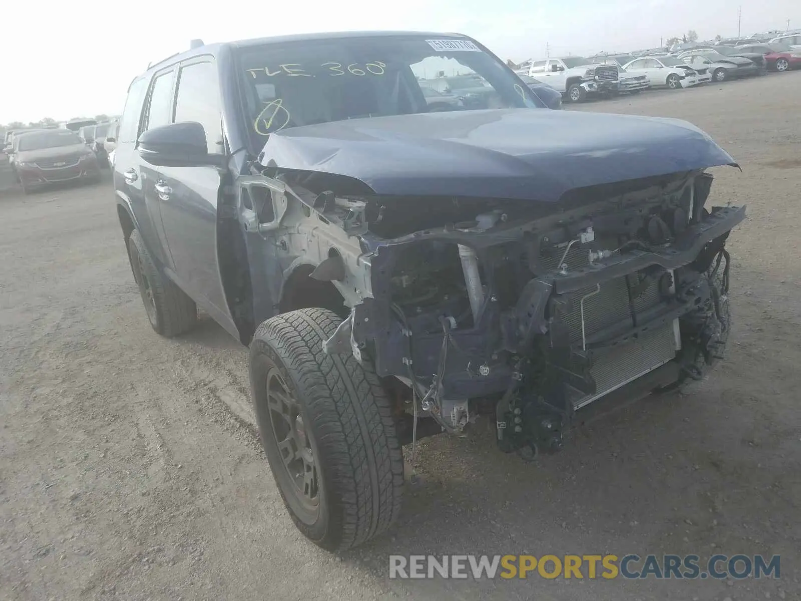 1 Photograph of a damaged car JTEBU5JR0L5752260 TOYOTA 4RUNNER 2020