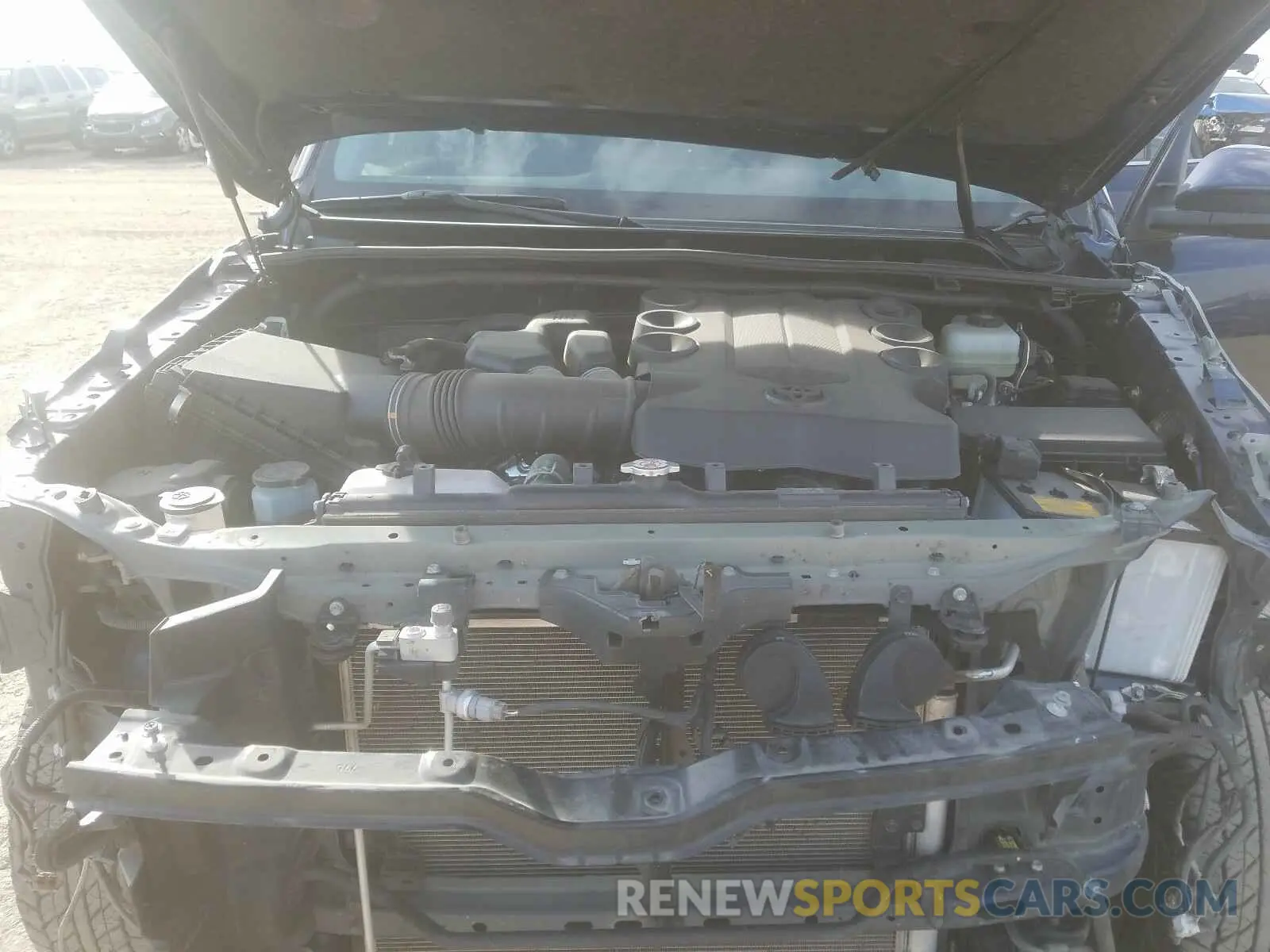 7 Photograph of a damaged car JTEBU5JR0L5752260 TOYOTA 4RUNNER 2020