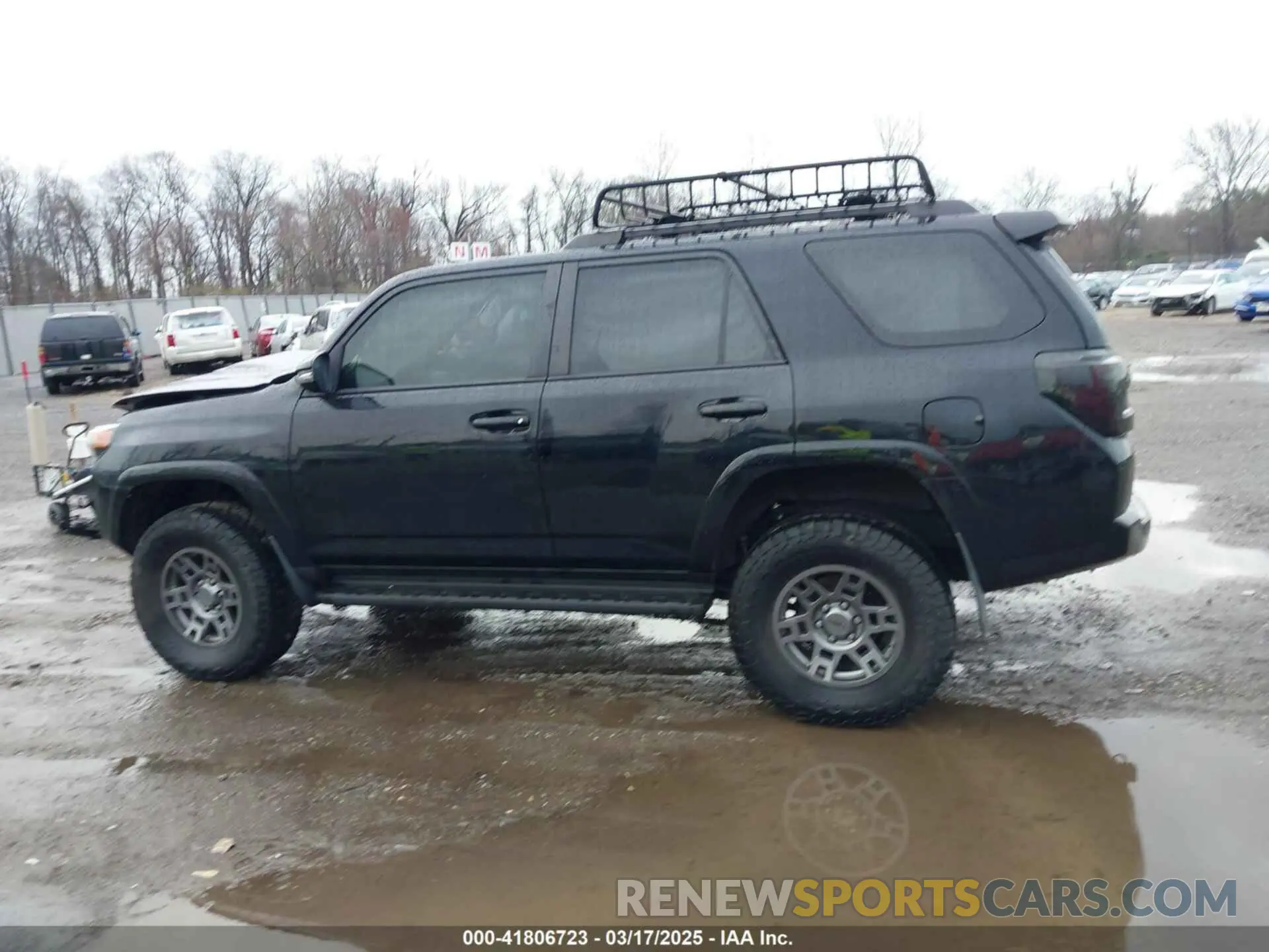 14 Photograph of a damaged car JTEBU5JR0L5758804 TOYOTA 4RUNNER 2020