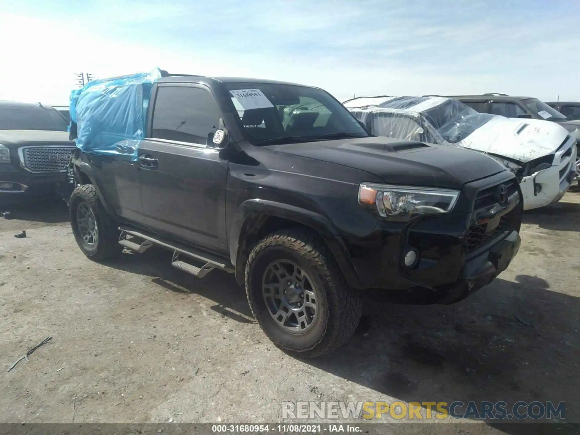 1 Photograph of a damaged car JTEBU5JR0L5777918 TOYOTA 4RUNNER 2020