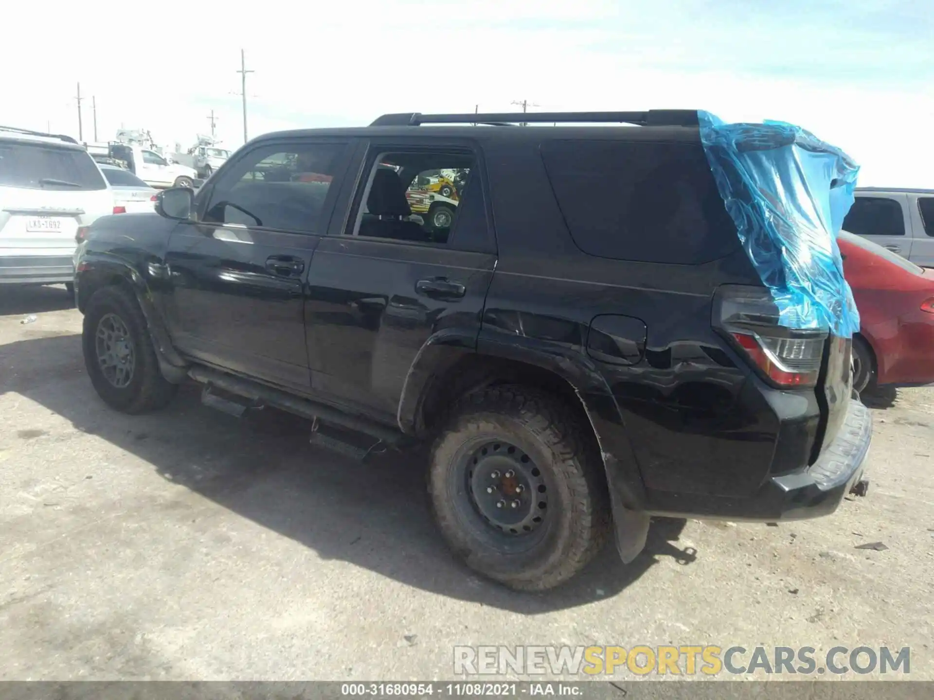 3 Photograph of a damaged car JTEBU5JR0L5777918 TOYOTA 4RUNNER 2020