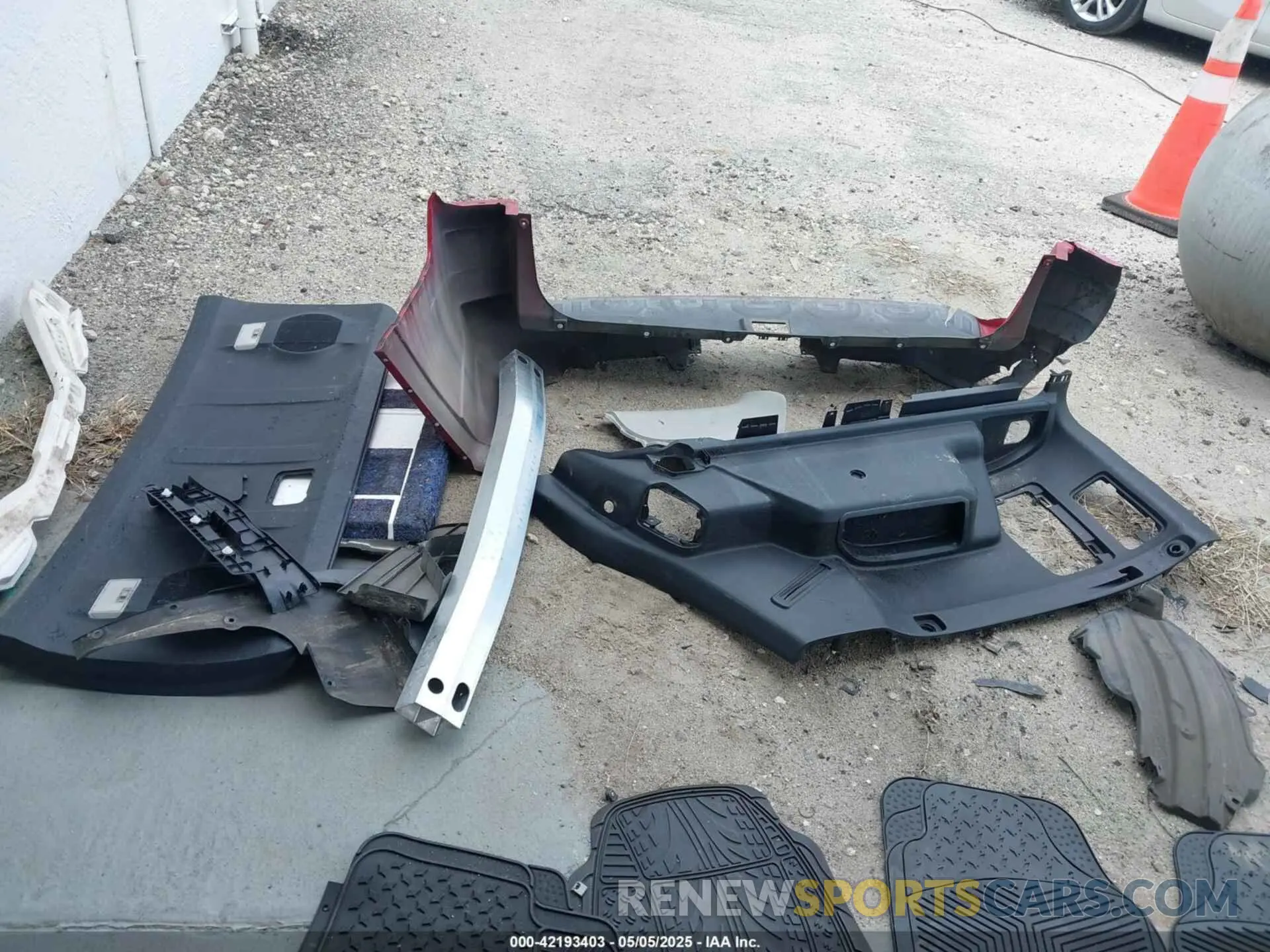 12 Photograph of a damaged car JTEBU5JR0L5780592 TOYOTA 4RUNNER 2020