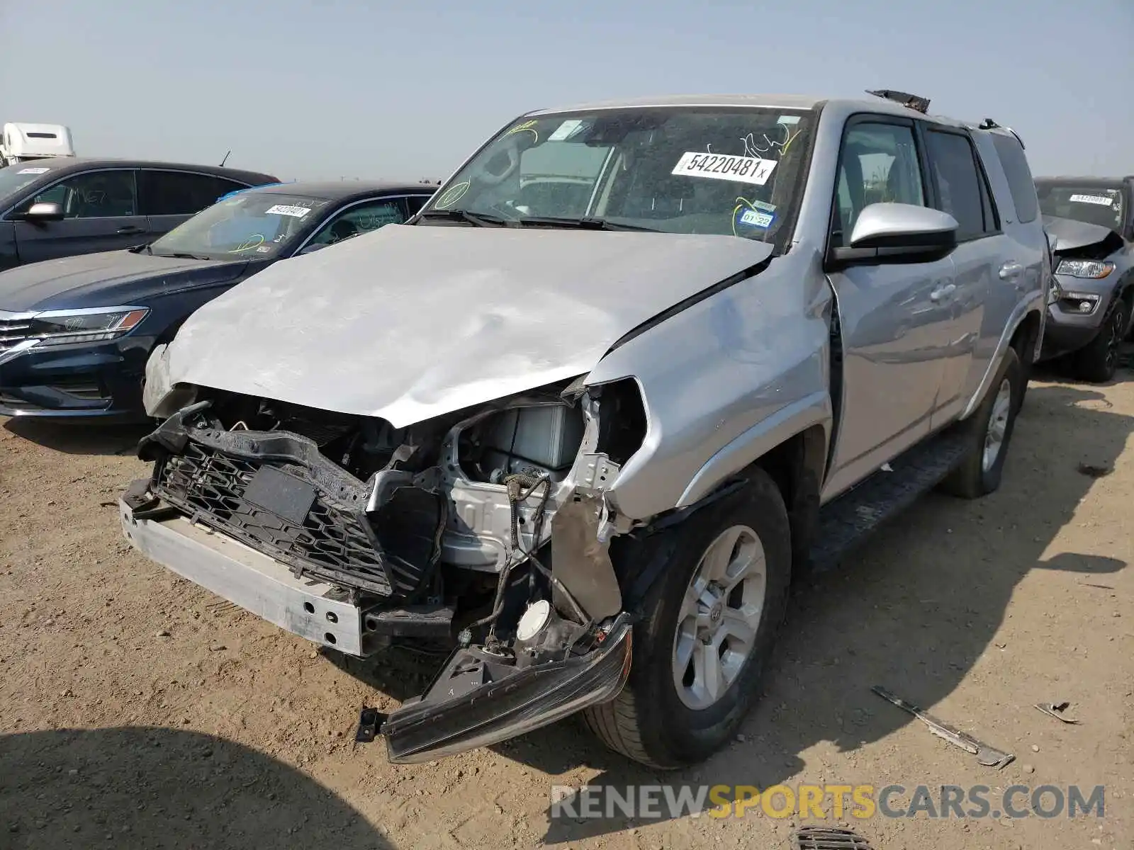 2 Photograph of a damaged car JTEBU5JR0L5784027 TOYOTA 4RUNNER 2020