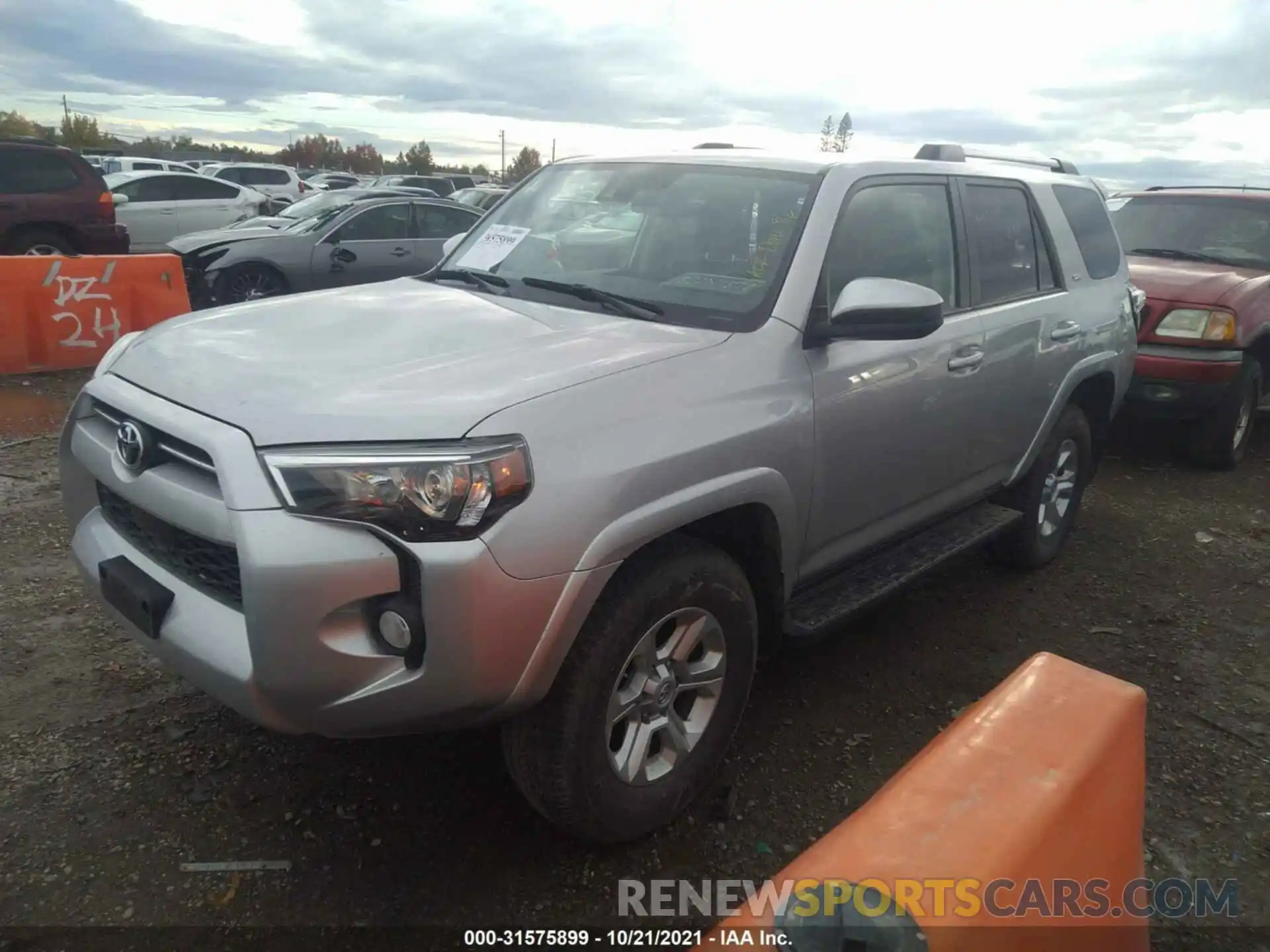 2 Photograph of a damaged car JTEBU5JR0L5788658 TOYOTA 4RUNNER 2020