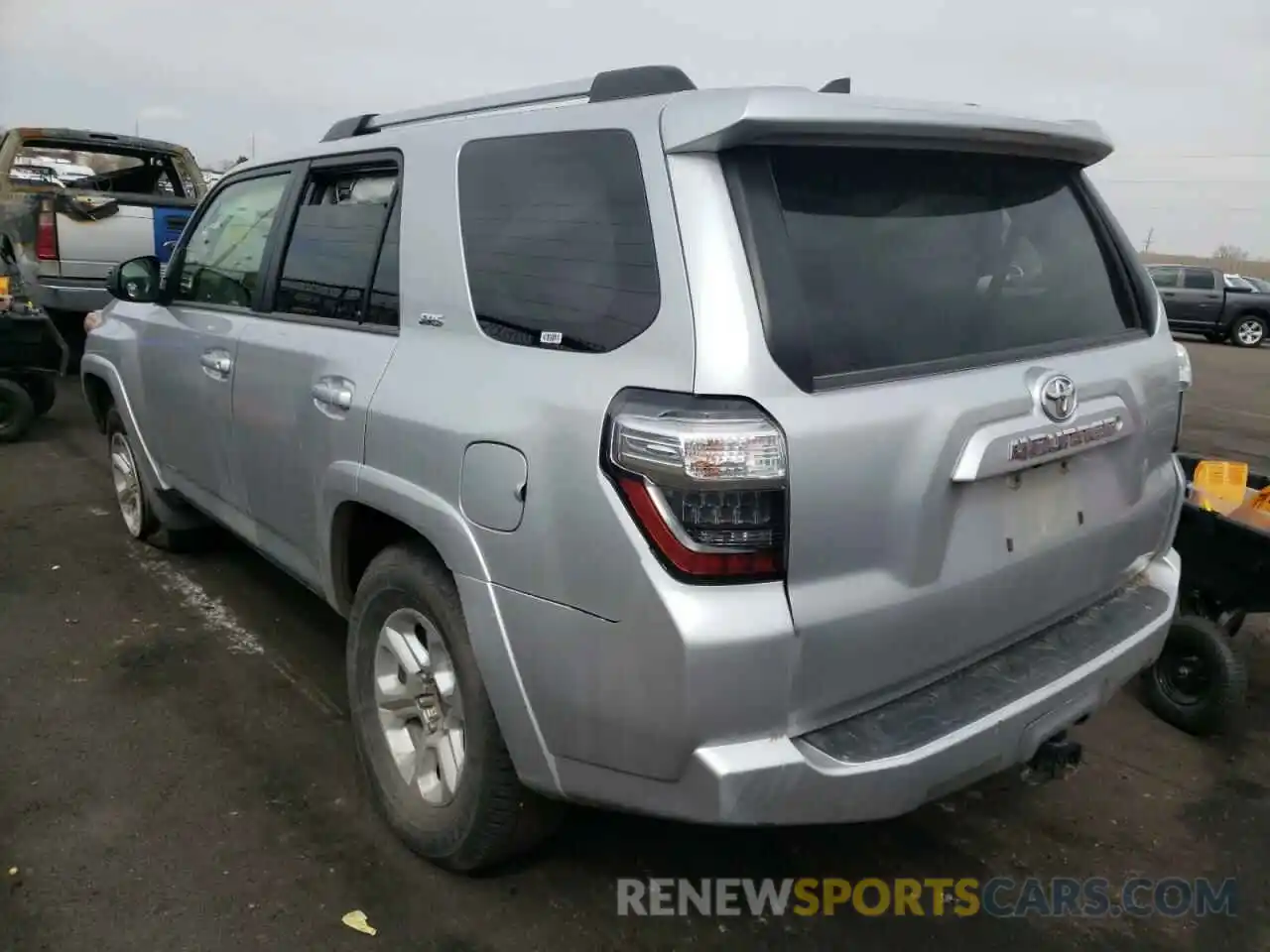 3 Photograph of a damaged car JTEBU5JR0L5790006 TOYOTA 4RUNNER 2020