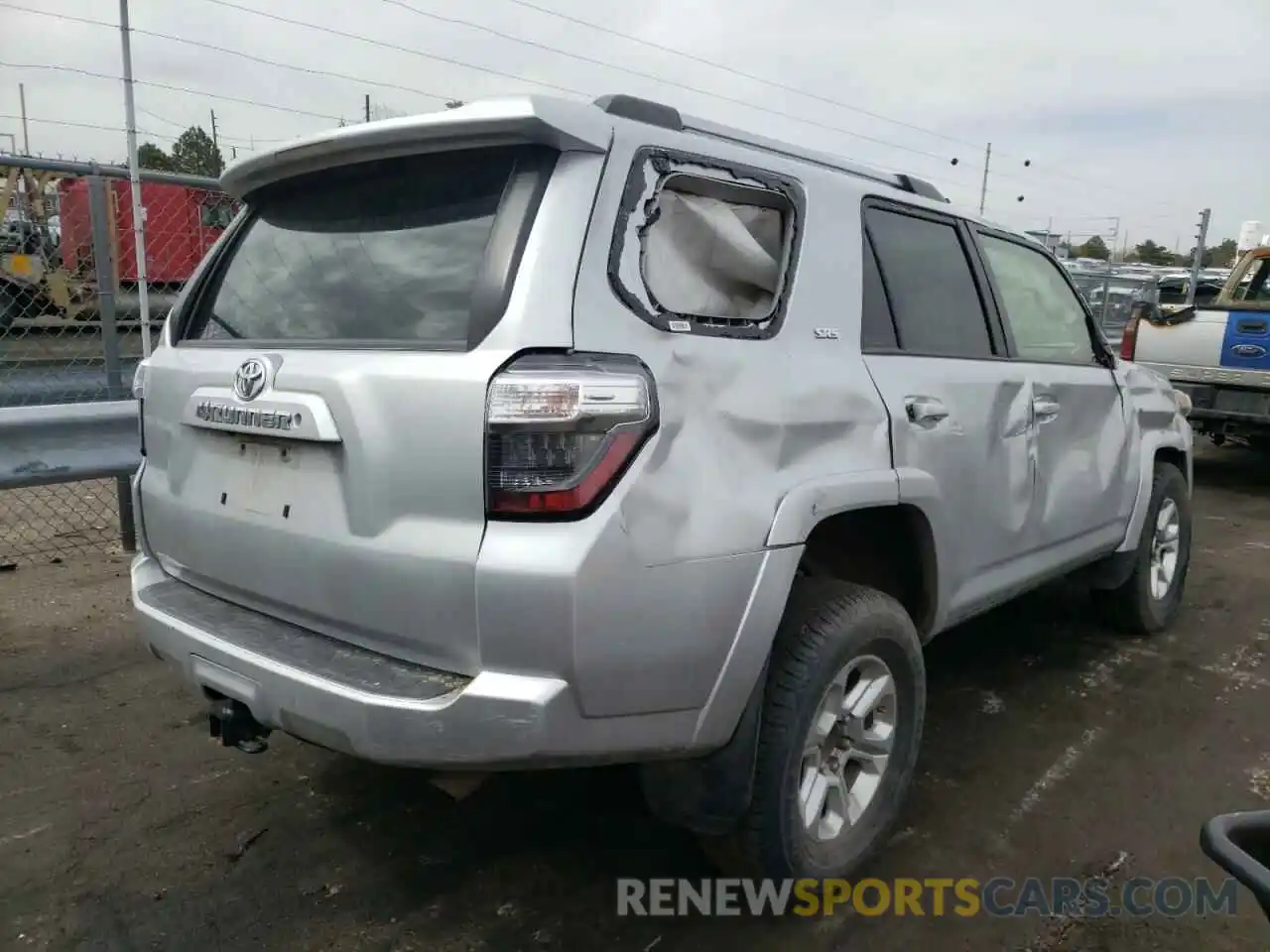 4 Photograph of a damaged car JTEBU5JR0L5790006 TOYOTA 4RUNNER 2020