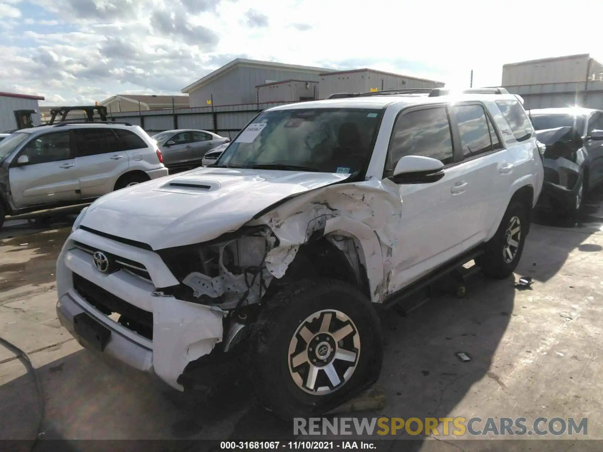 2 Photograph of a damaged car JTEBU5JR0L5794394 TOYOTA 4RUNNER 2020