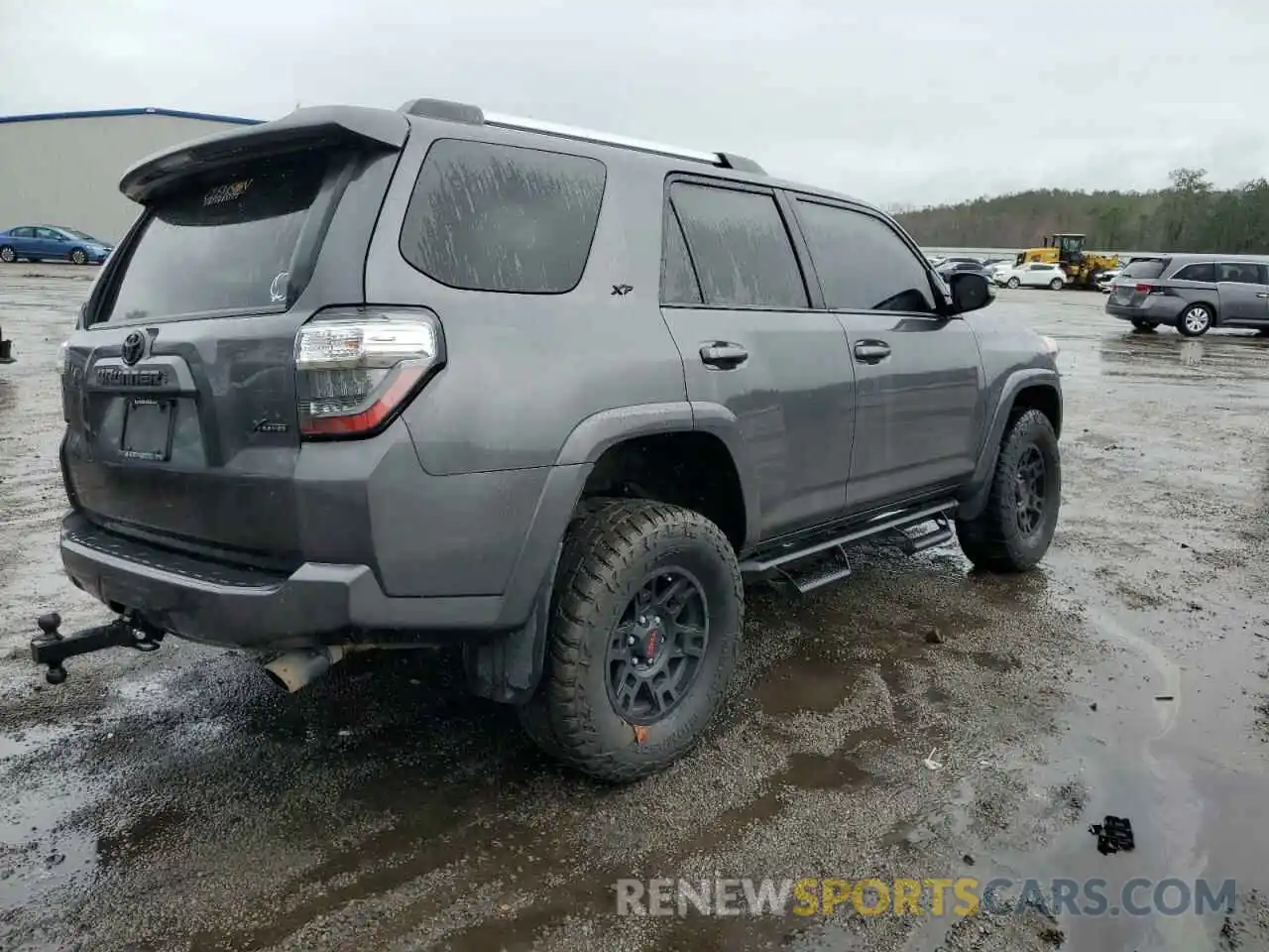 3 Photograph of a damaged car JTEBU5JR0L5831217 TOYOTA 4RUNNER 2020