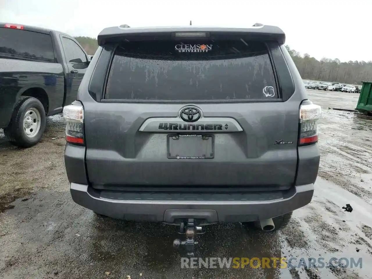 6 Photograph of a damaged car JTEBU5JR0L5831217 TOYOTA 4RUNNER 2020