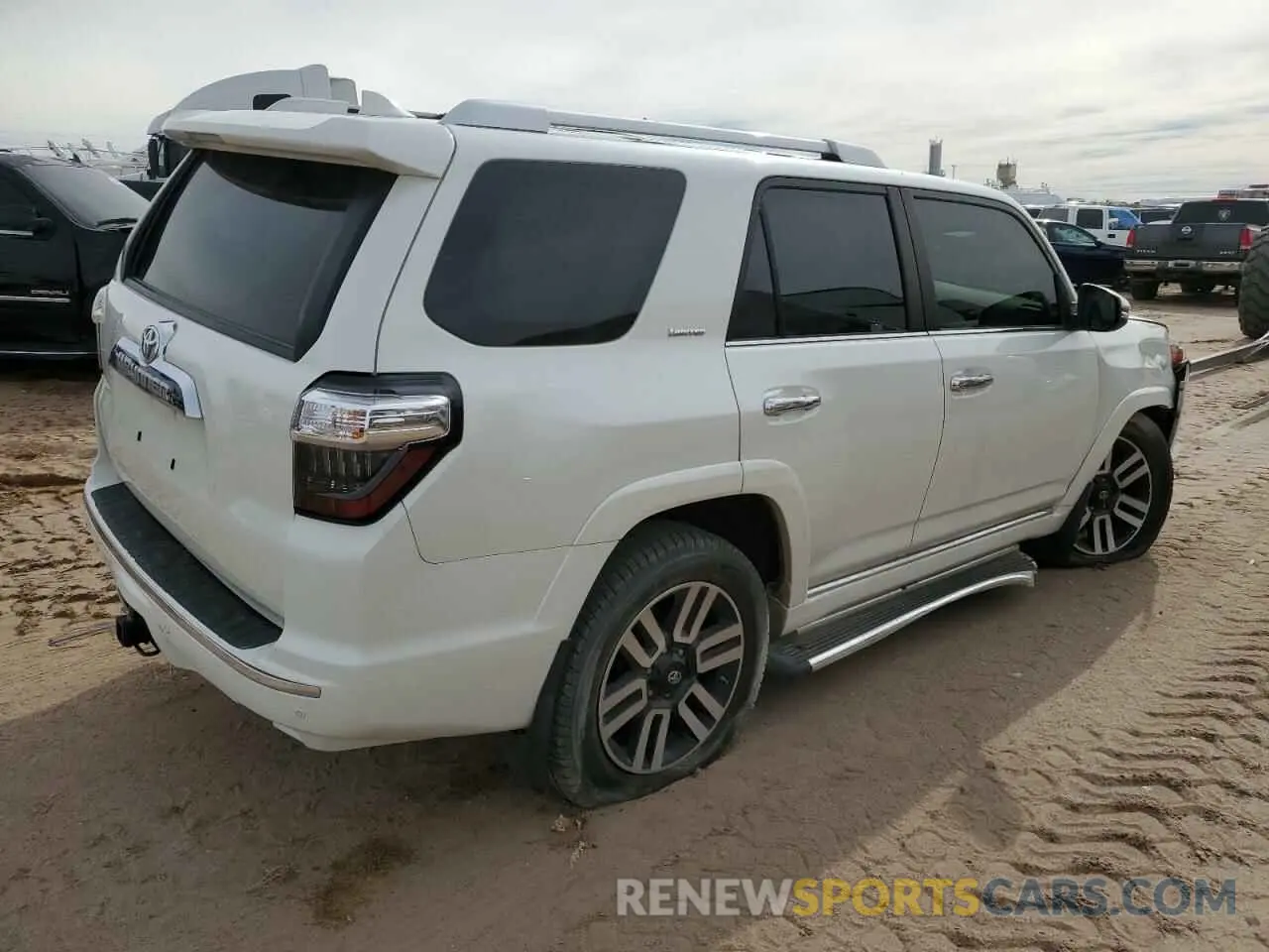 3 Photograph of a damaged car JTEBU5JR0L5831704 TOYOTA 4RUNNER 2020