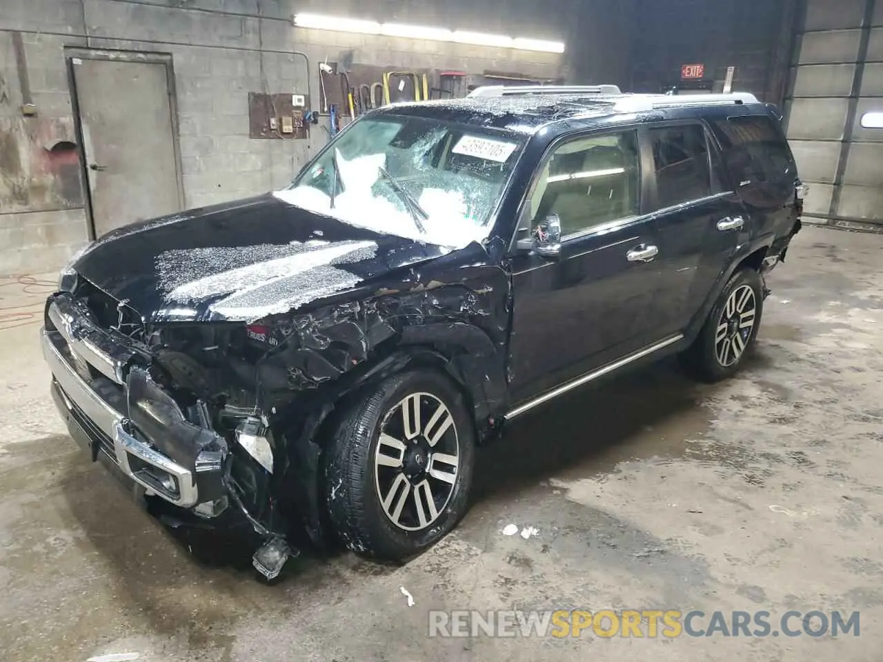 1 Photograph of a damaged car JTEBU5JR1L5742496 TOYOTA 4RUNNER 2020