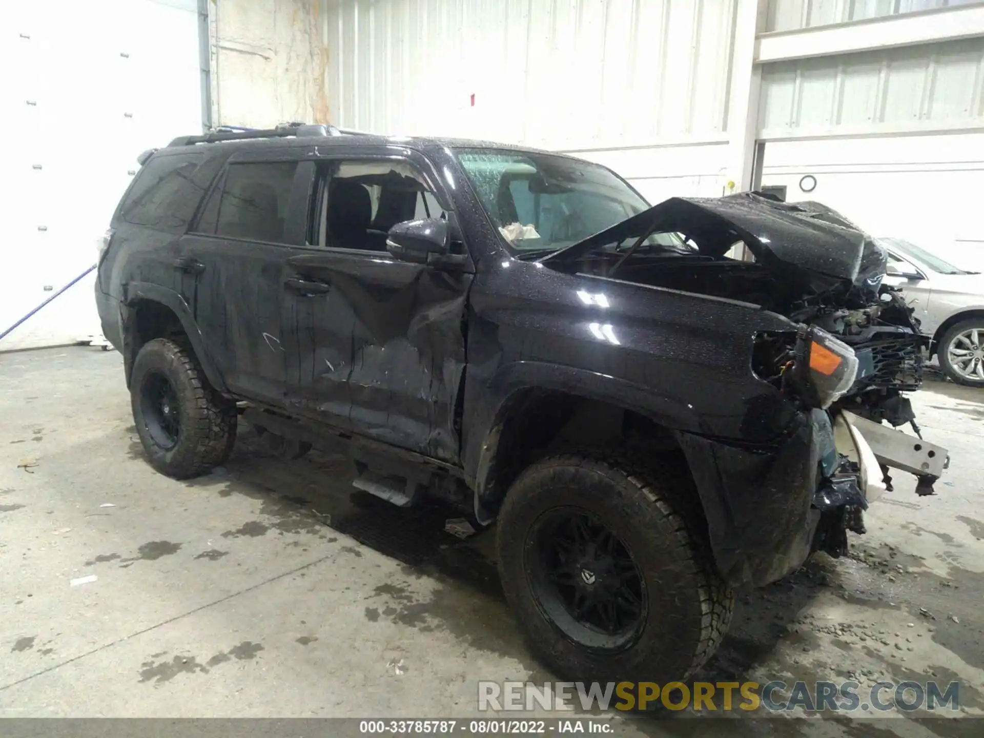 1 Photograph of a damaged car JTEBU5JR1L5758598 TOYOTA 4RUNNER 2020