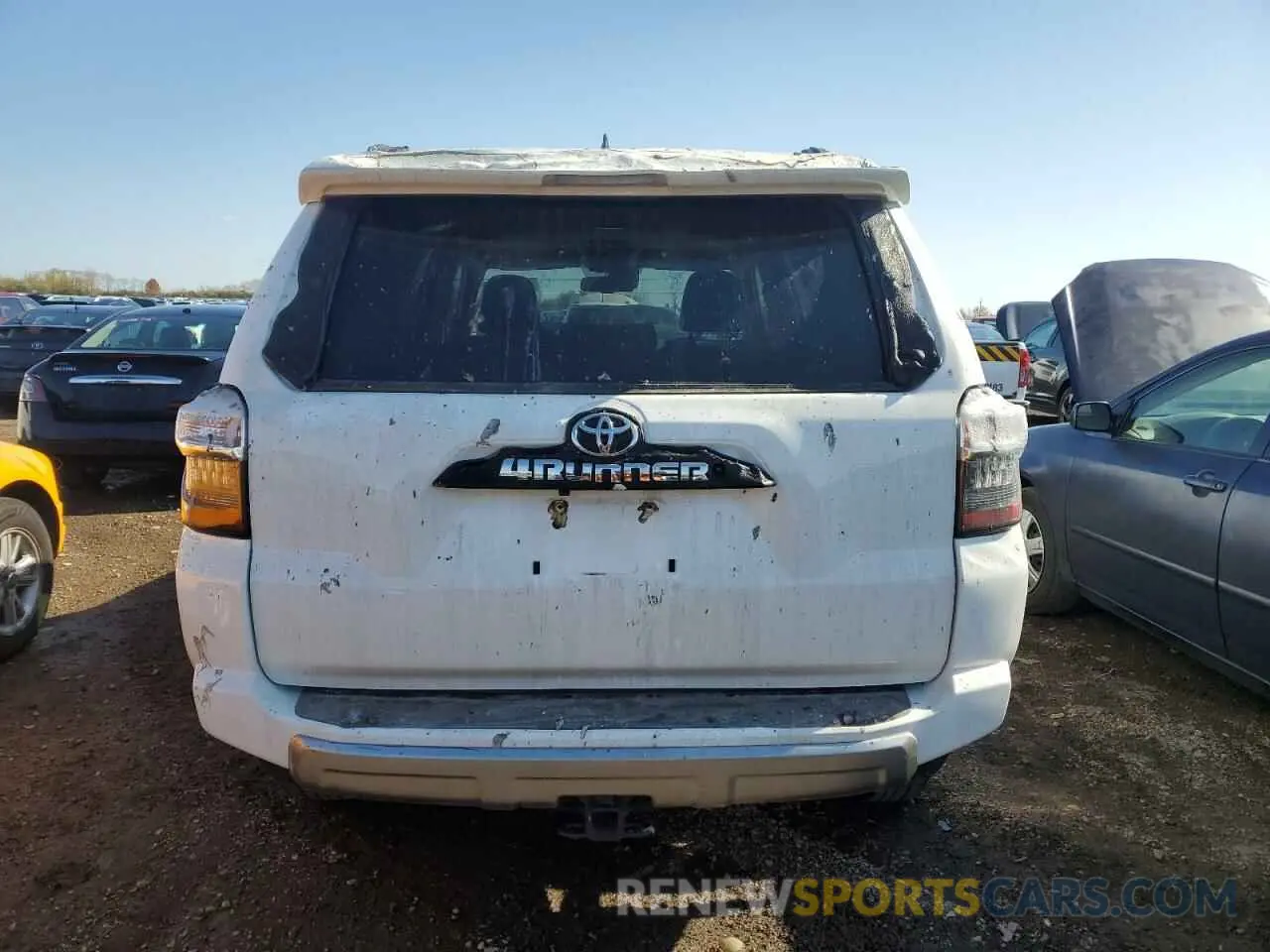 6 Photograph of a damaged car JTEBU5JR1L5770587 TOYOTA 4RUNNER 2020