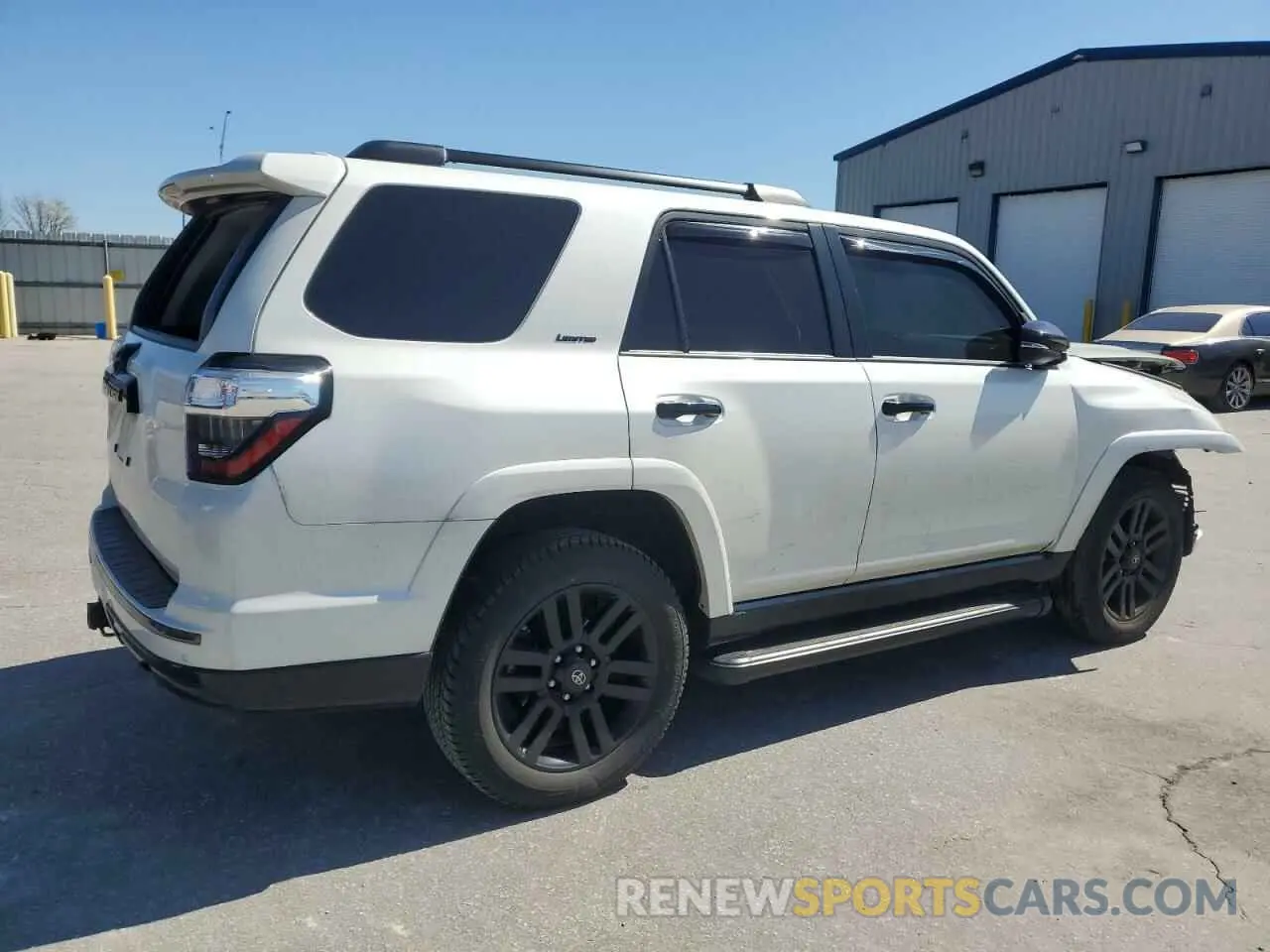 3 Photograph of a damaged car JTEBU5JR1L5771089 TOYOTA 4RUNNER 2020