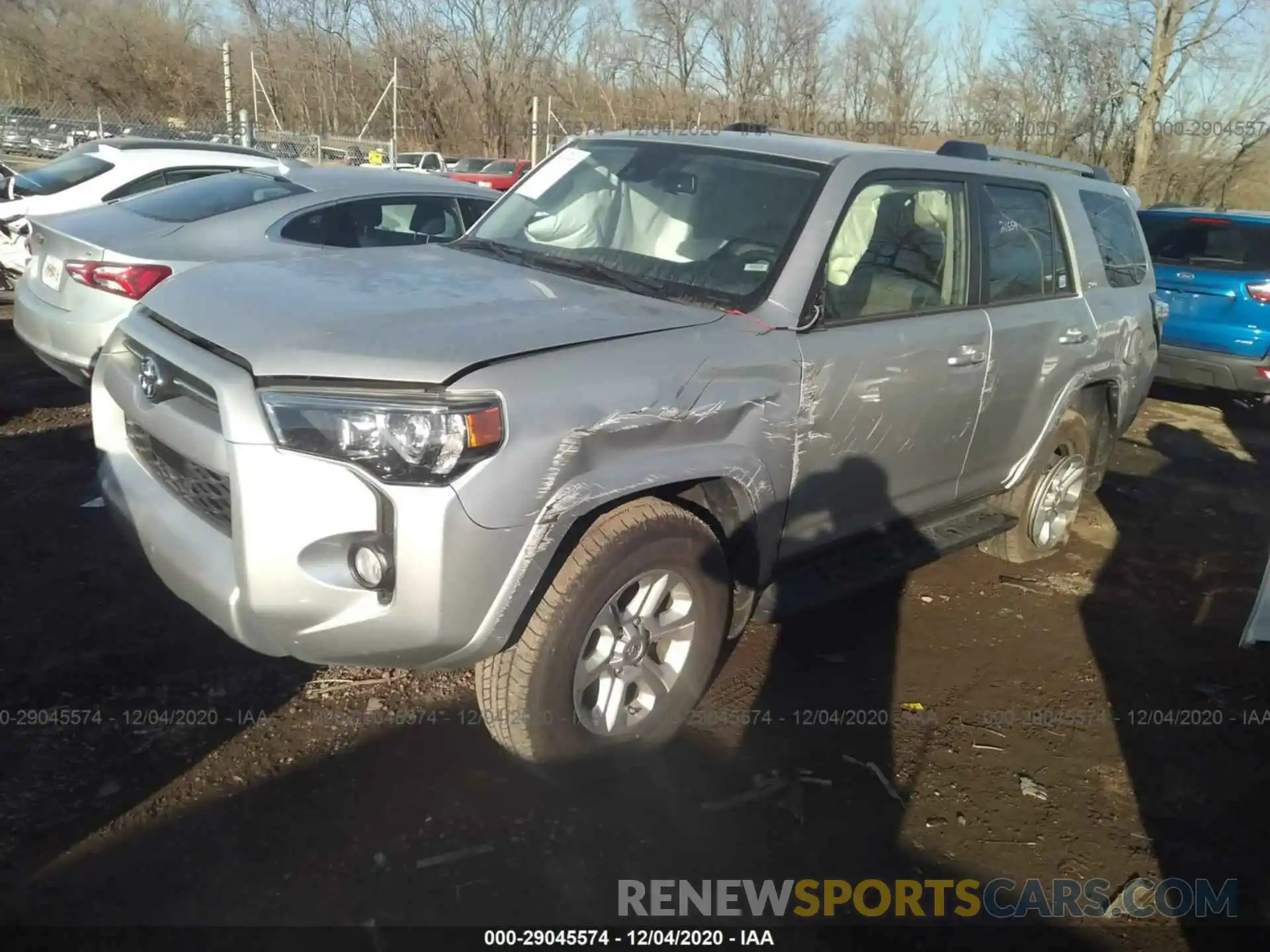 2 Photograph of a damaged car JTEBU5JR1L5789298 TOYOTA 4RUNNER 2020