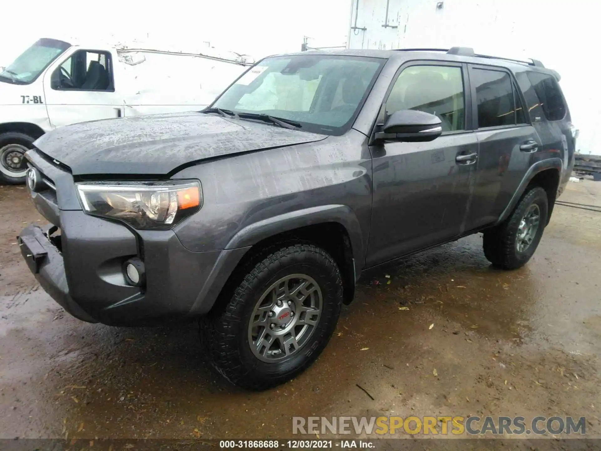 2 Photograph of a damaged car JTEBU5JR1L5791195 TOYOTA 4RUNNER 2020