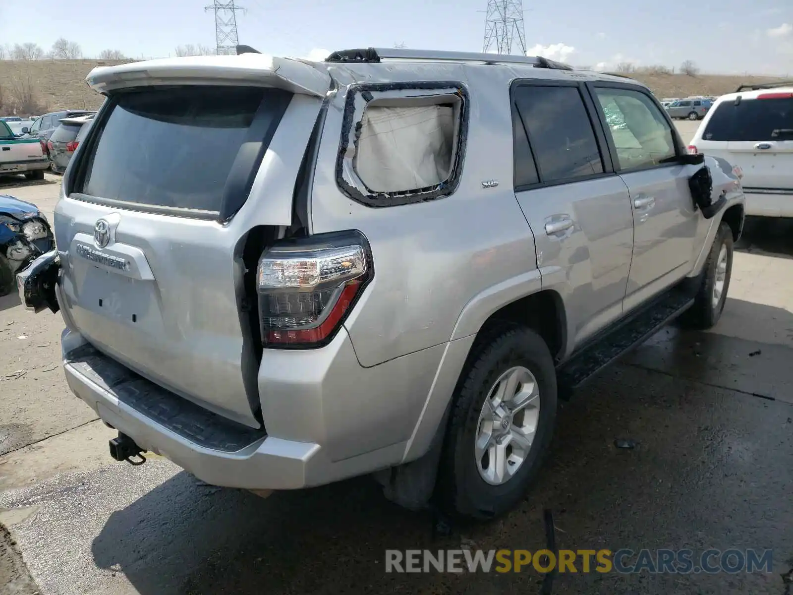 4 Photograph of a damaged car JTEBU5JR1L5792444 TOYOTA 4RUNNER 2020