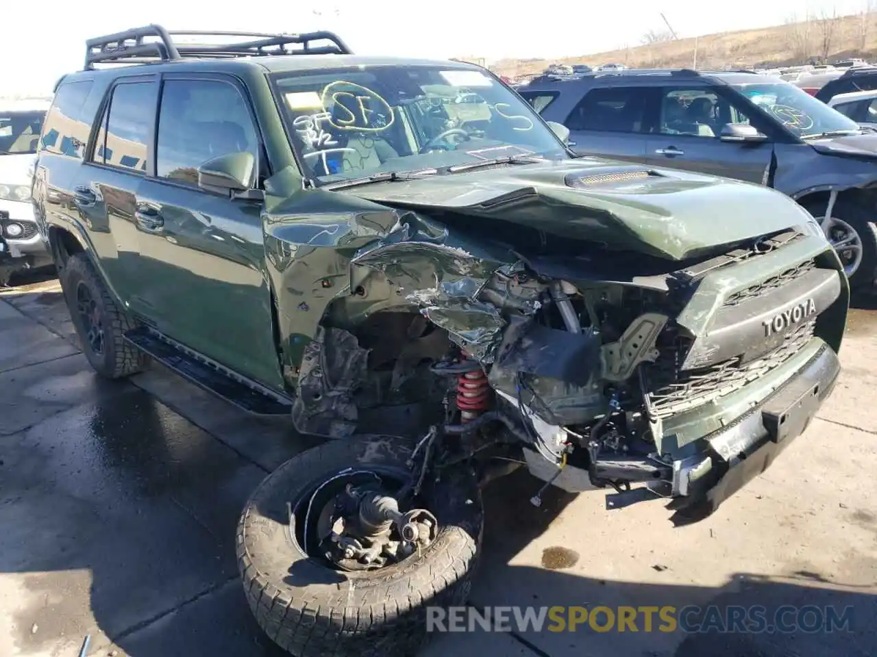 1 Photograph of a damaged car JTEBU5JR1L5804267 TOYOTA 4RUNNER 2020