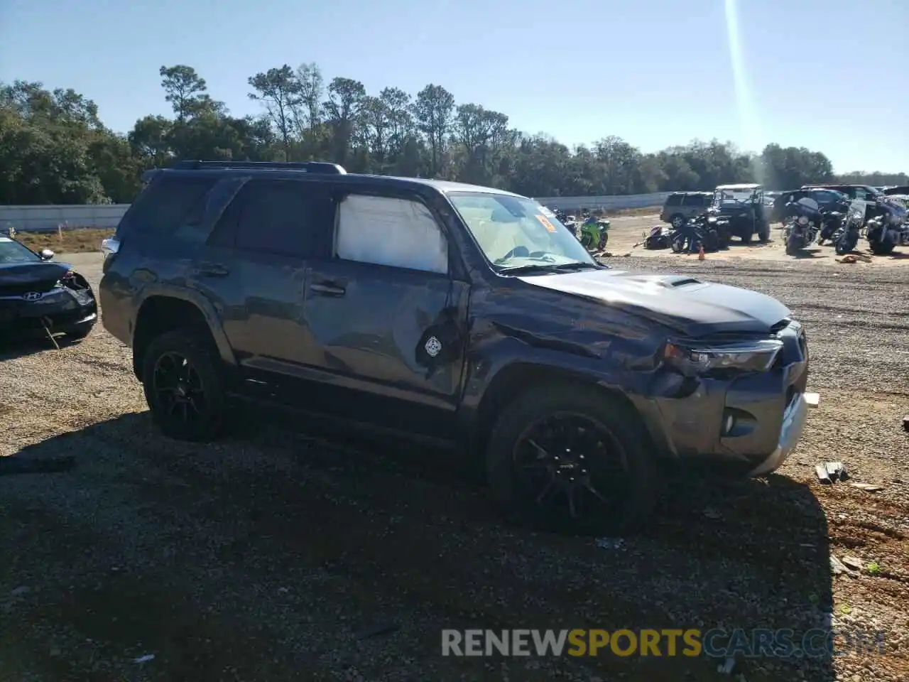 9 Photograph of a damaged car JTEBU5JR1L5804804 TOYOTA 4RUNNER 2020