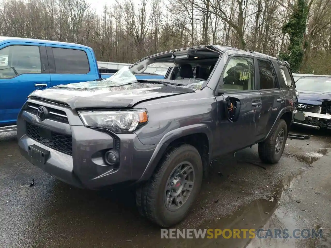 1 Photograph of a damaged car JTEBU5JR1L5809260 TOYOTA 4RUNNER 2020