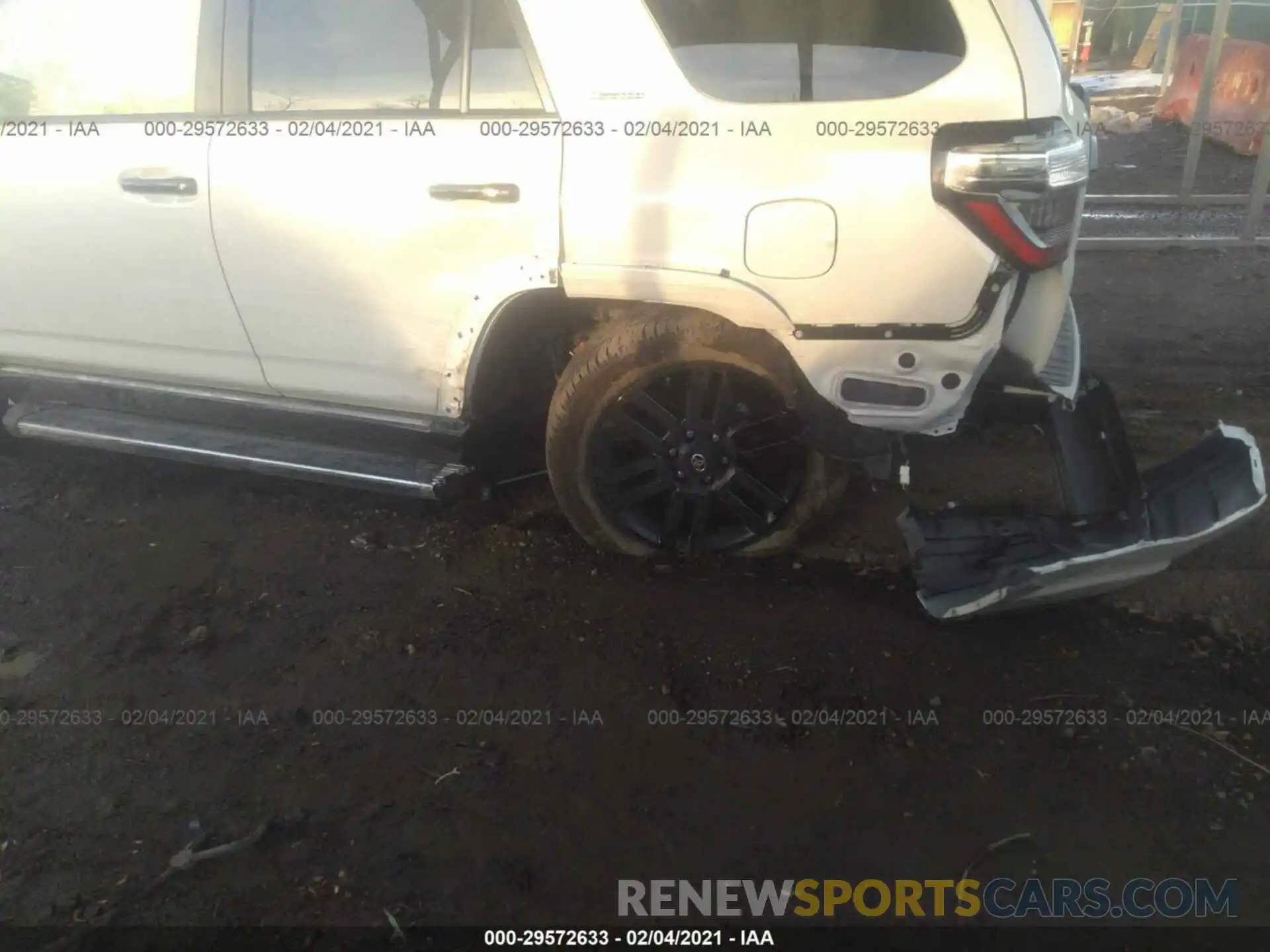 6 Photograph of a damaged car JTEBU5JR1L5814720 TOYOTA 4RUNNER 2020